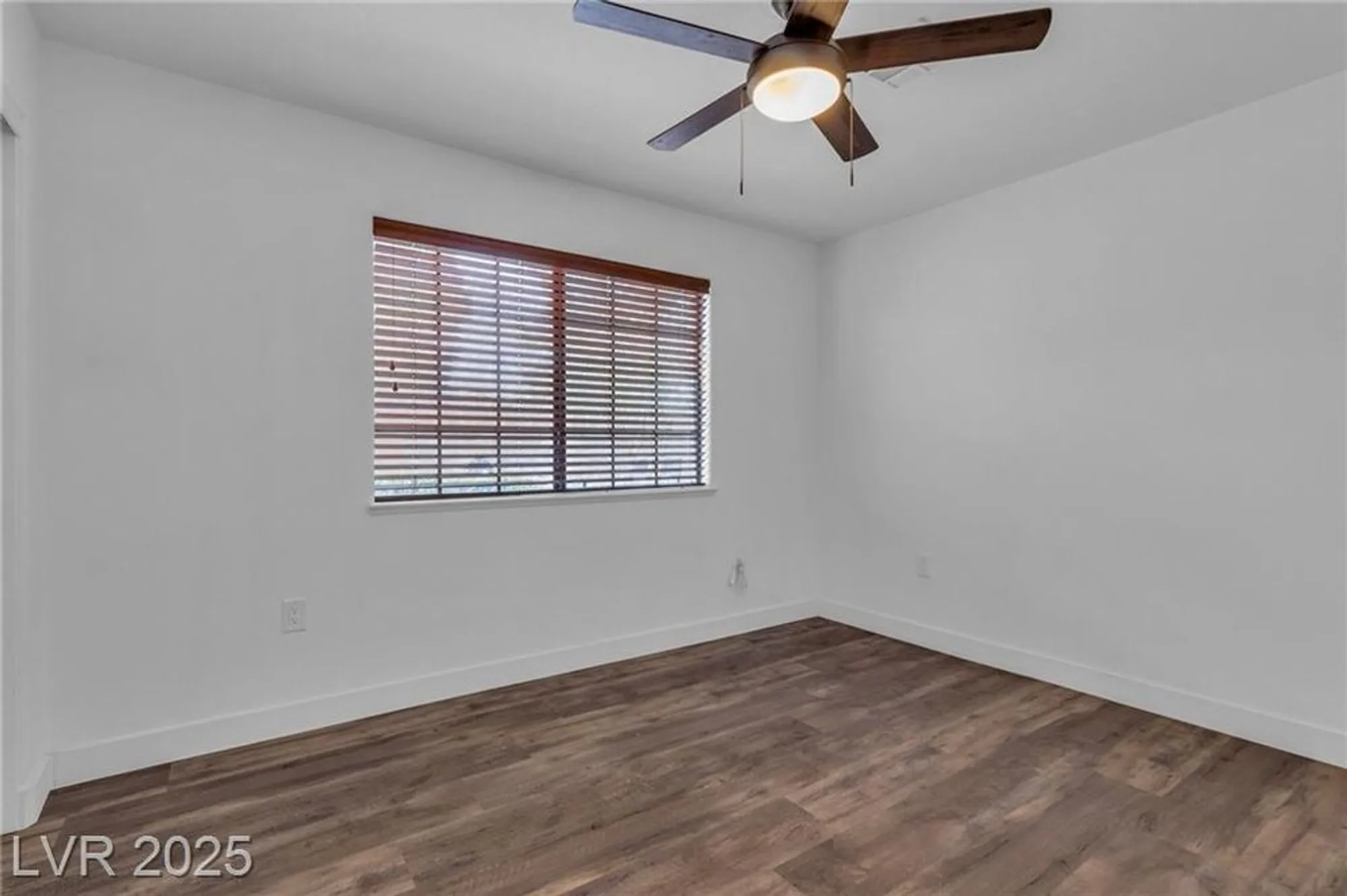 Property Slideshow image 10 of 17 | 2851 s valley view blvd 1098, Las Vegas, NV, 89102