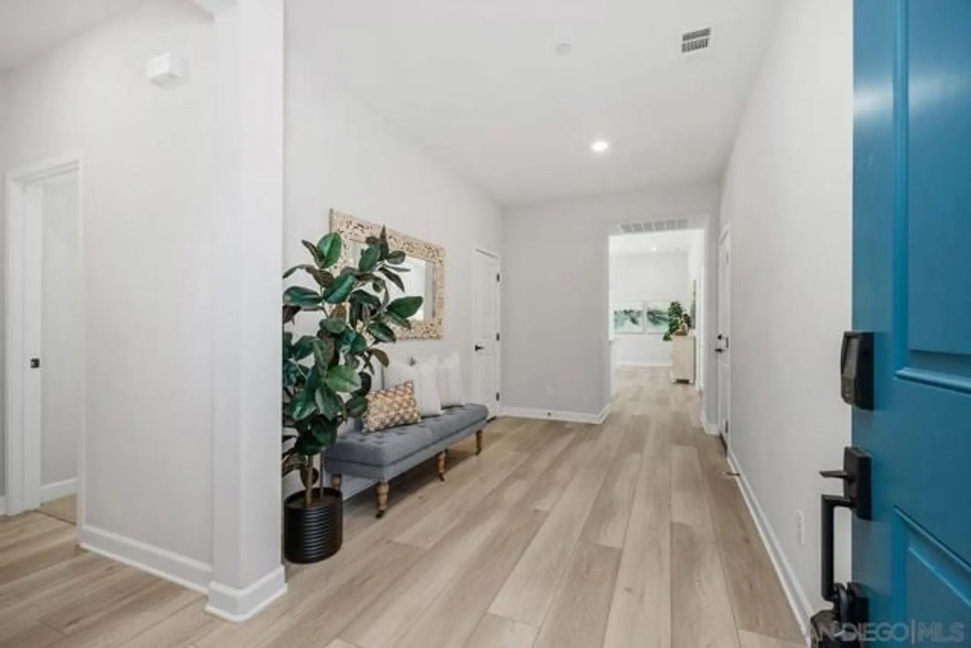 Property Slideshow image 4 of 37 | 12609 elizabeth way, San Diego, CA, 92129