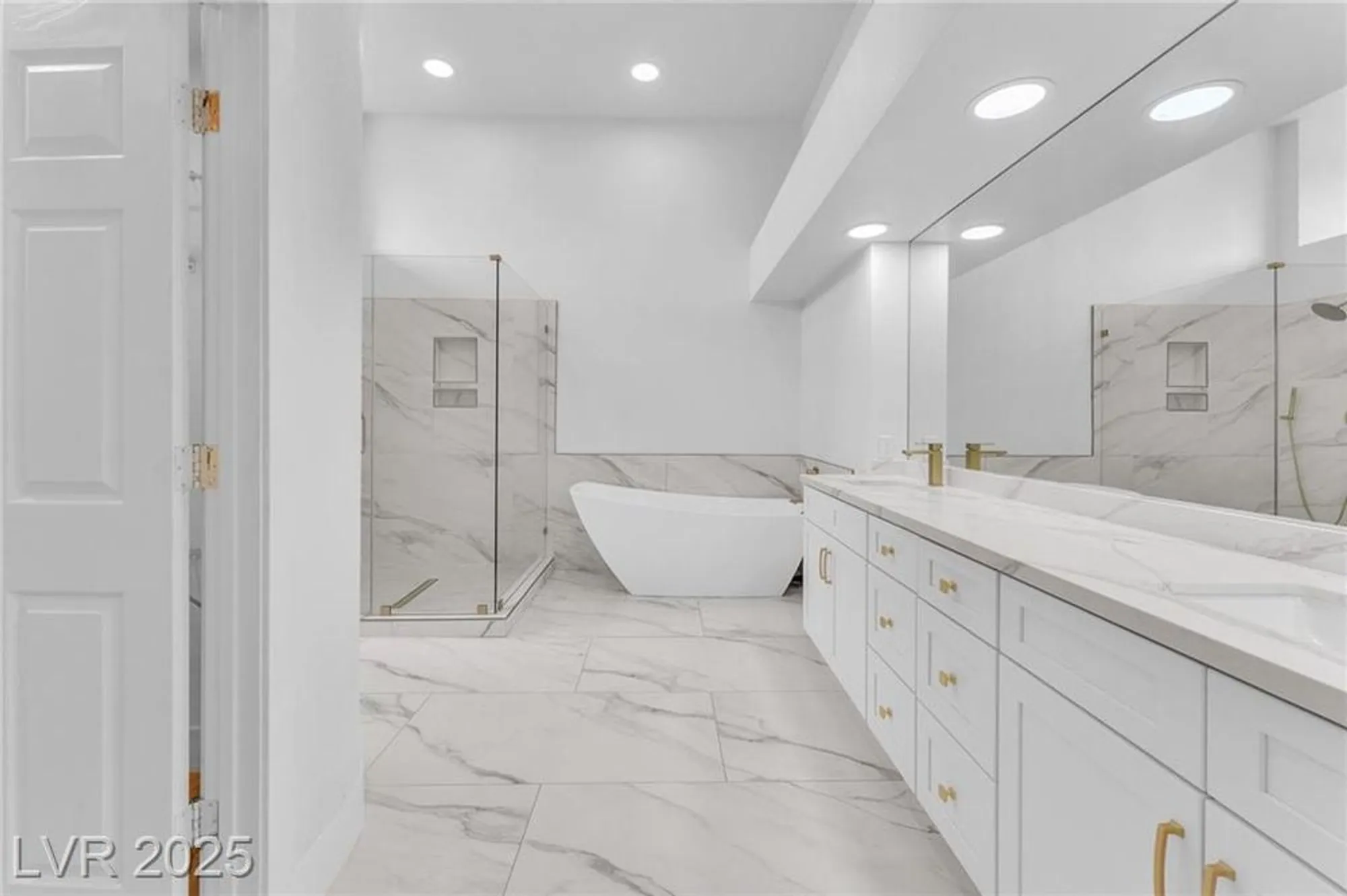 Property Slideshow image 34 of 47 | 3108 endeavor ct, Las Vegas, NV, 89134