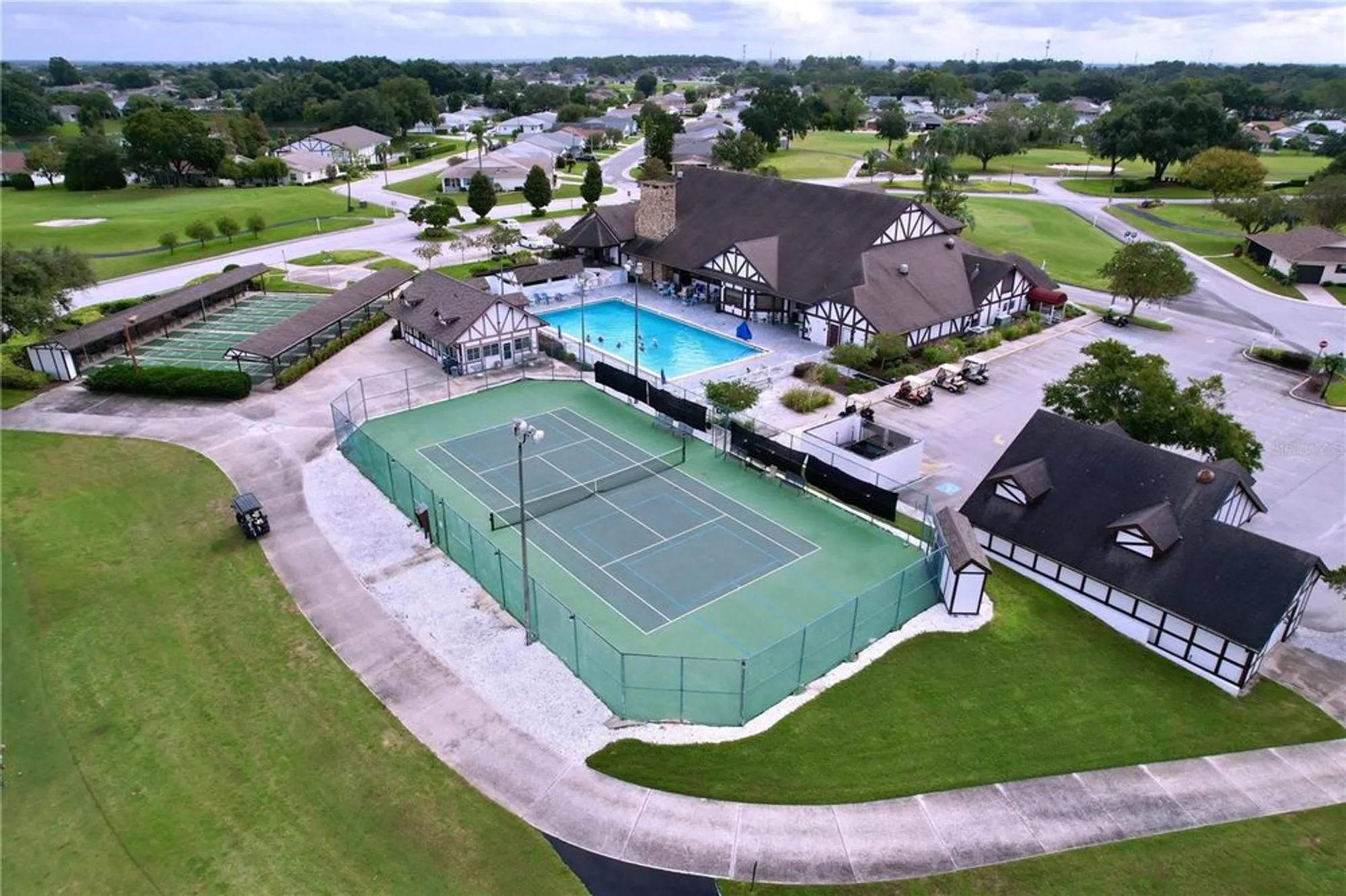 Property Slideshow image 38 of 41 | 2137 grand cypress dr, Lakeland, FL, 33810