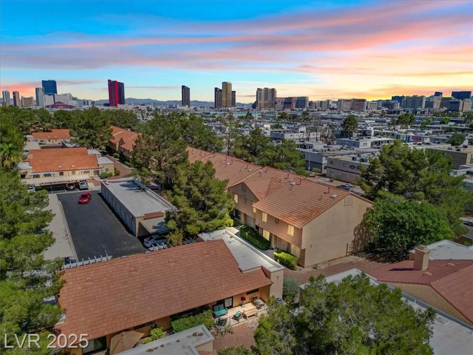 Property Slideshow image 21 of 43 | 2851 s valley view blvd unit 1130, Las Vegas, NV, 89102