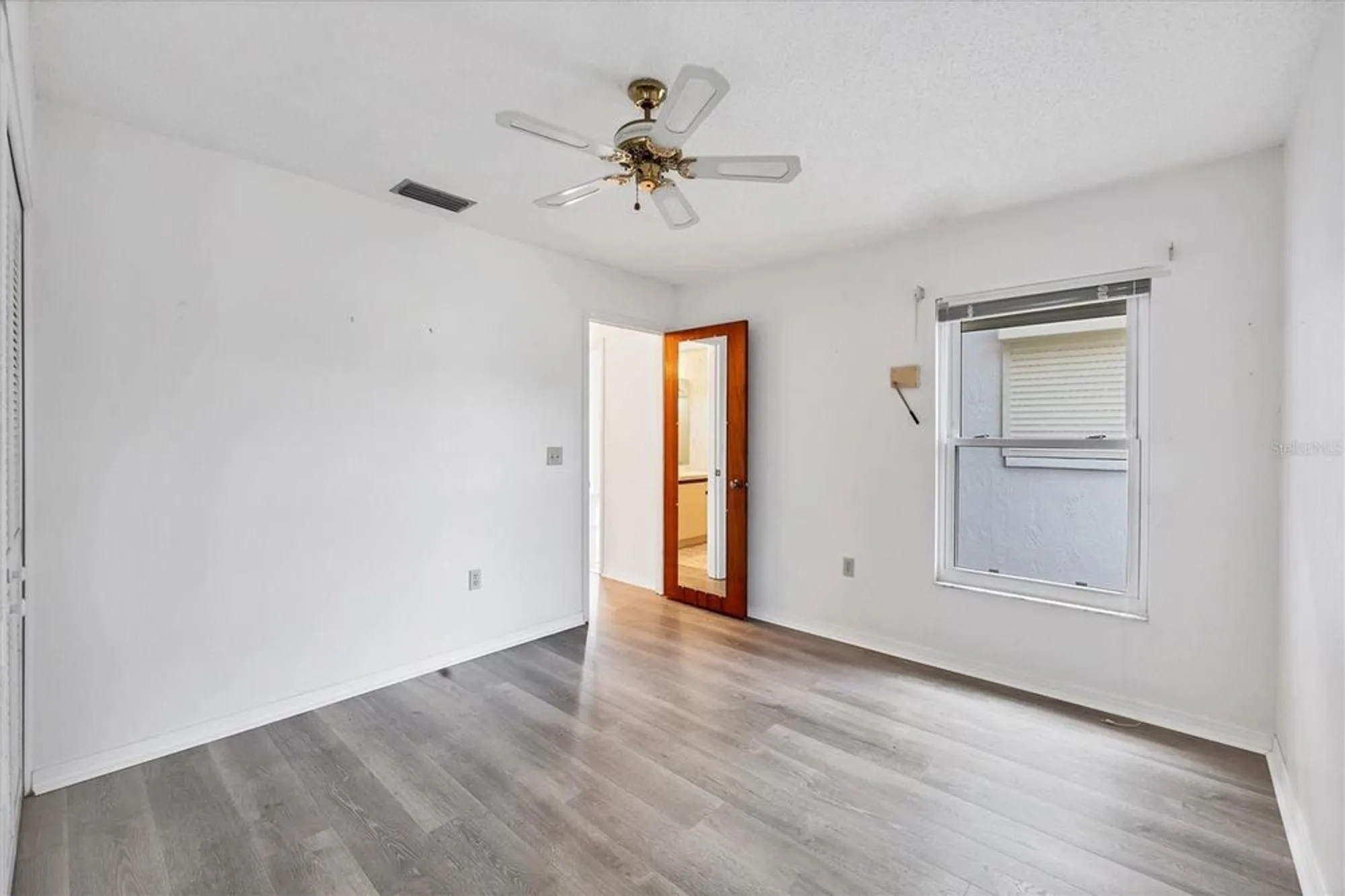 Property Slideshow image 26 of 55 | 606 chestnut ln, Englewood, FL, 34223