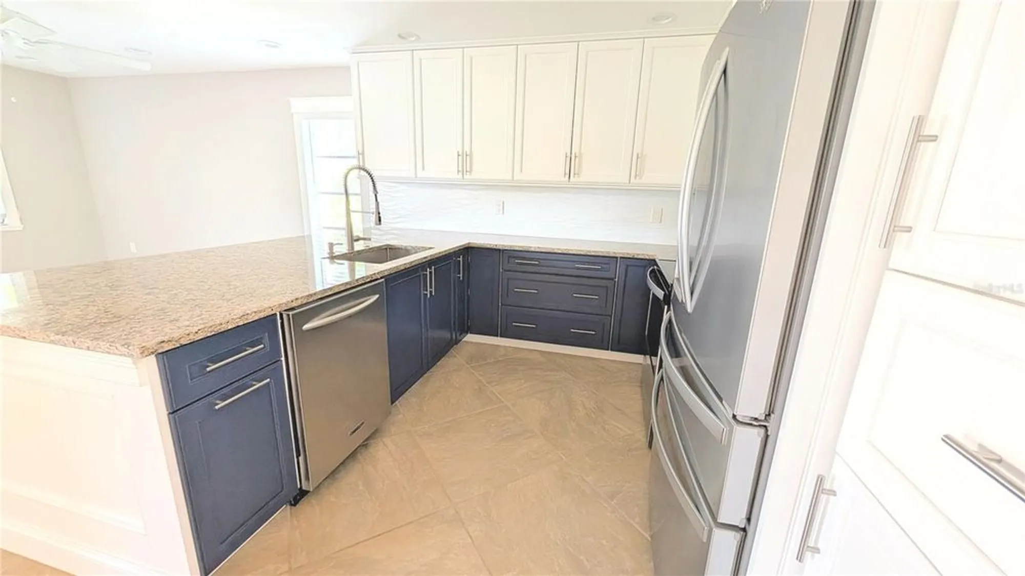 Property Slideshow image 7 of 37 | 3409 montilla ct # 8410, Sarasota, FL, 34232