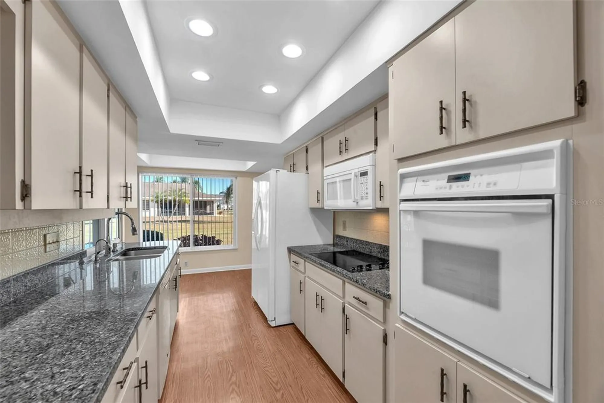 Property Slideshow image 23 of 30 | 1722 coco palm cir, Sun City Center, FL, 33573