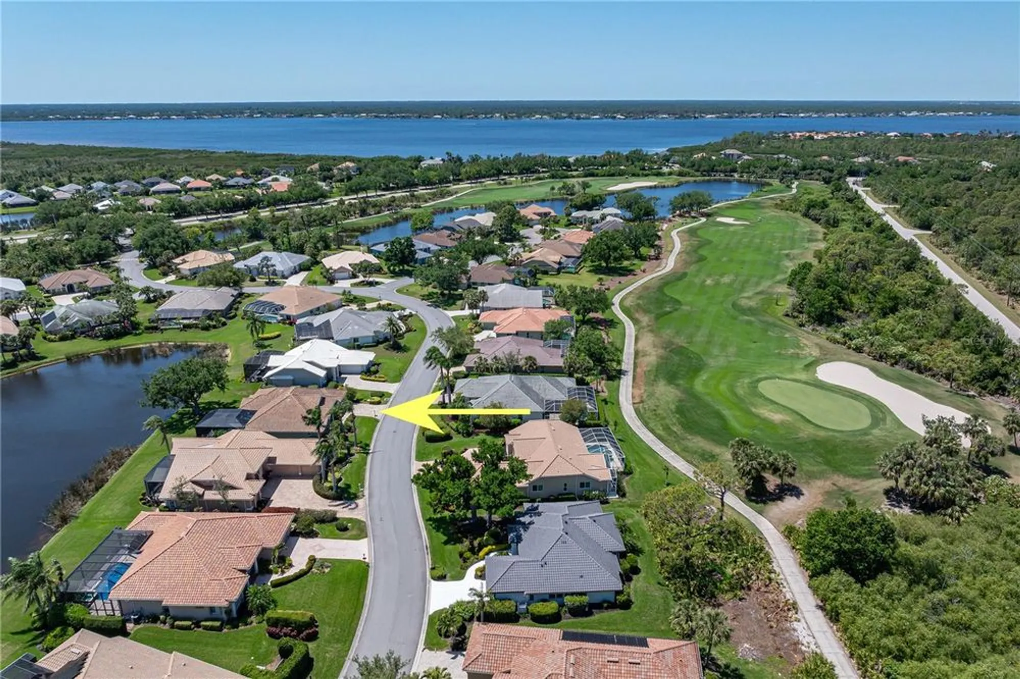 Property Slideshow image 14 of 71 | 13761 long lake ln, Port Charlotte, FL, 33953