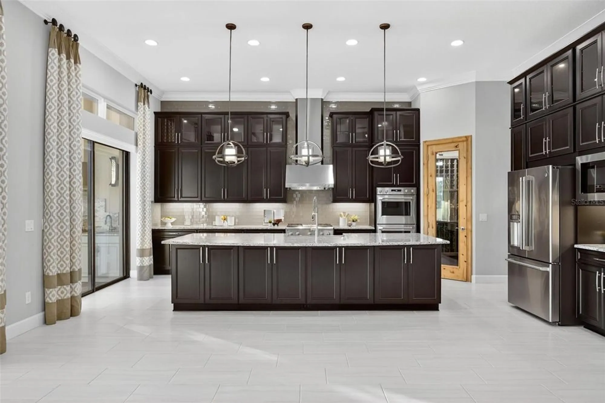 Property Slideshow image 11 of 73 | 13034 sorrento way, Bradenton, FL, 34211