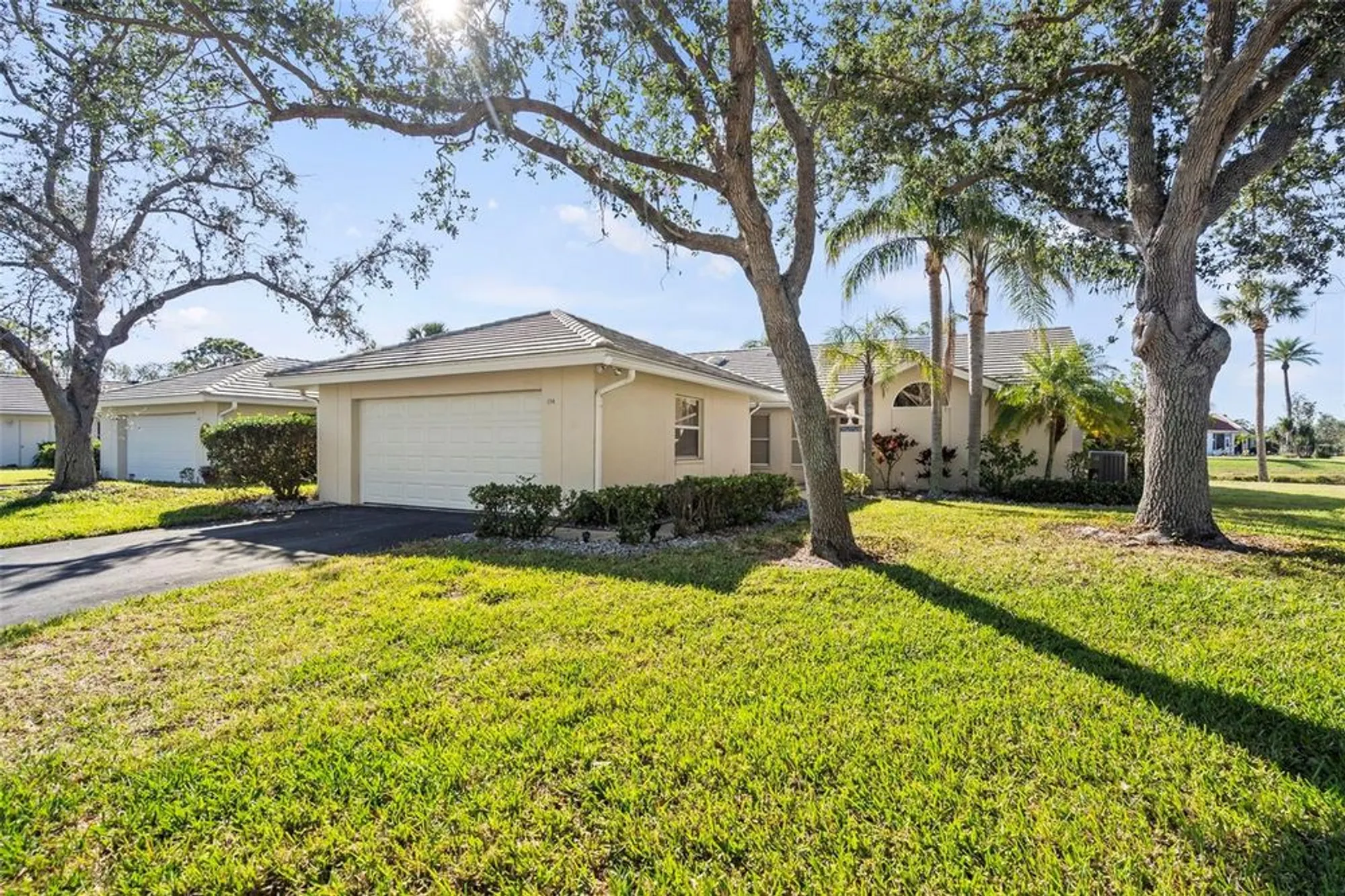 Property Slideshow image 3 of 84 | 174 southampton pl 345, Venice, FL, 34293