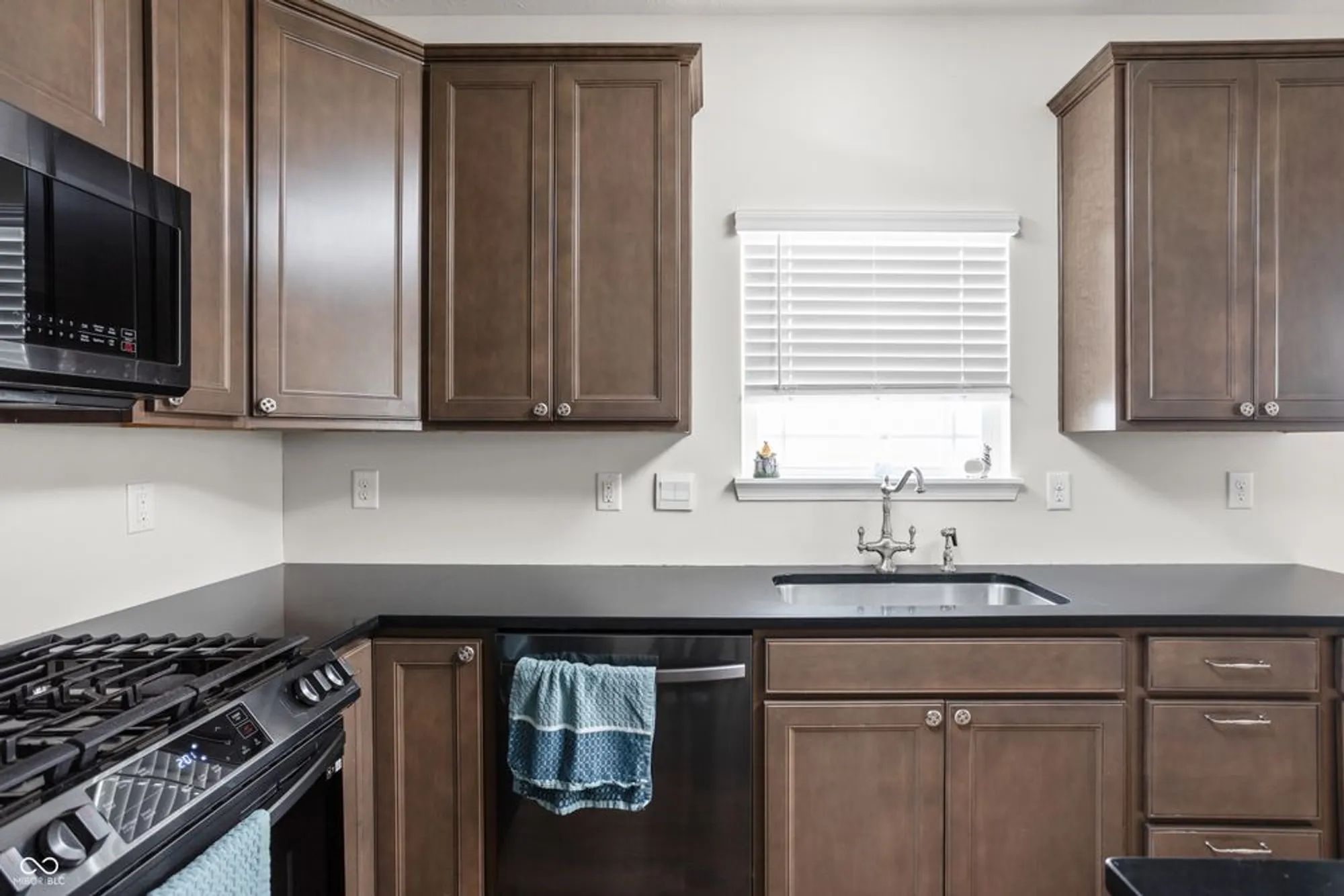 Property Slideshow image 15 of 44 | 8963 faulkner dr, Indianapolis, IN, 46239