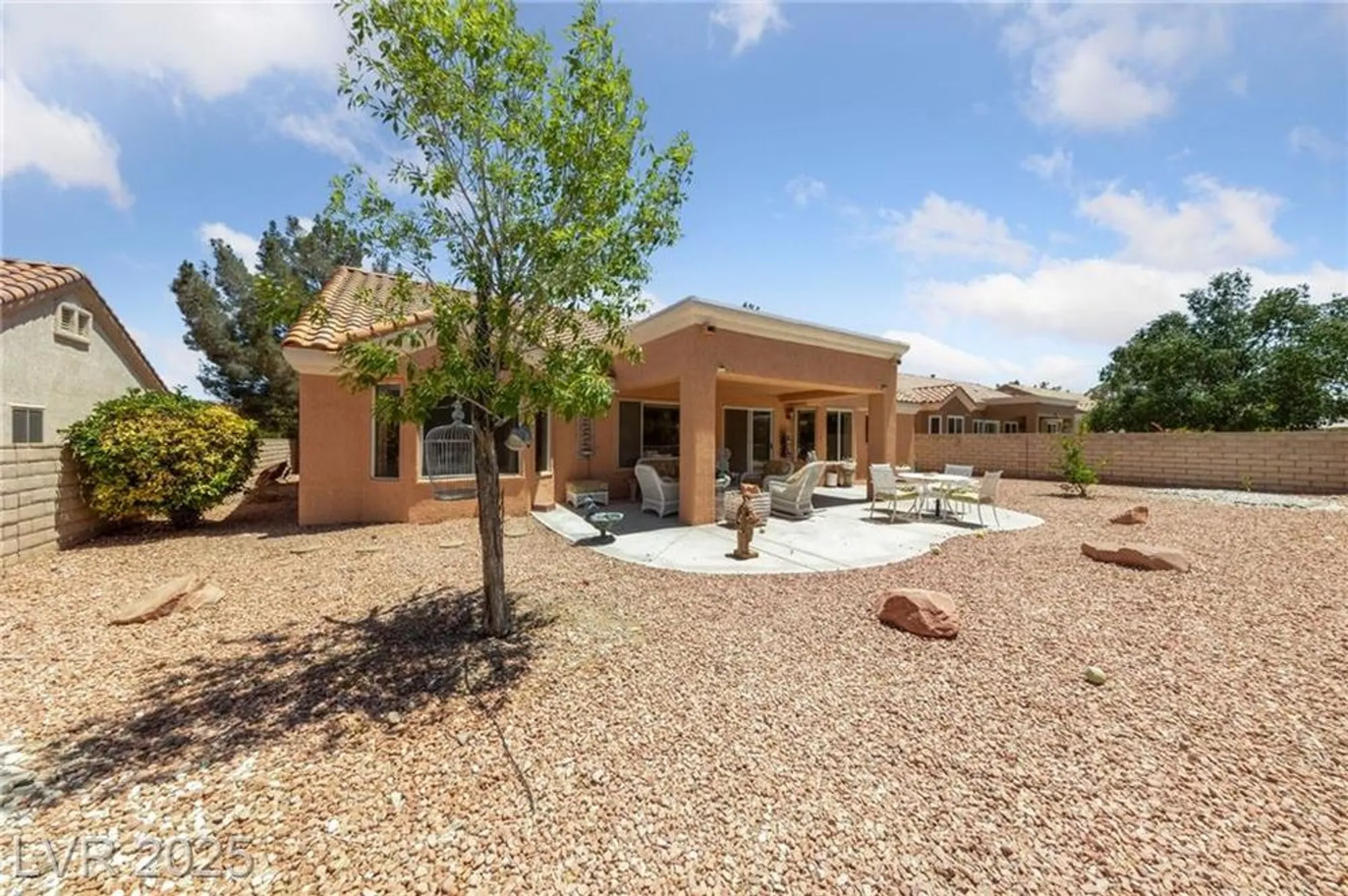 Property Slideshow image 34 of 72 | 2925 lotus hill dr, Las Vegas, NV, 89134