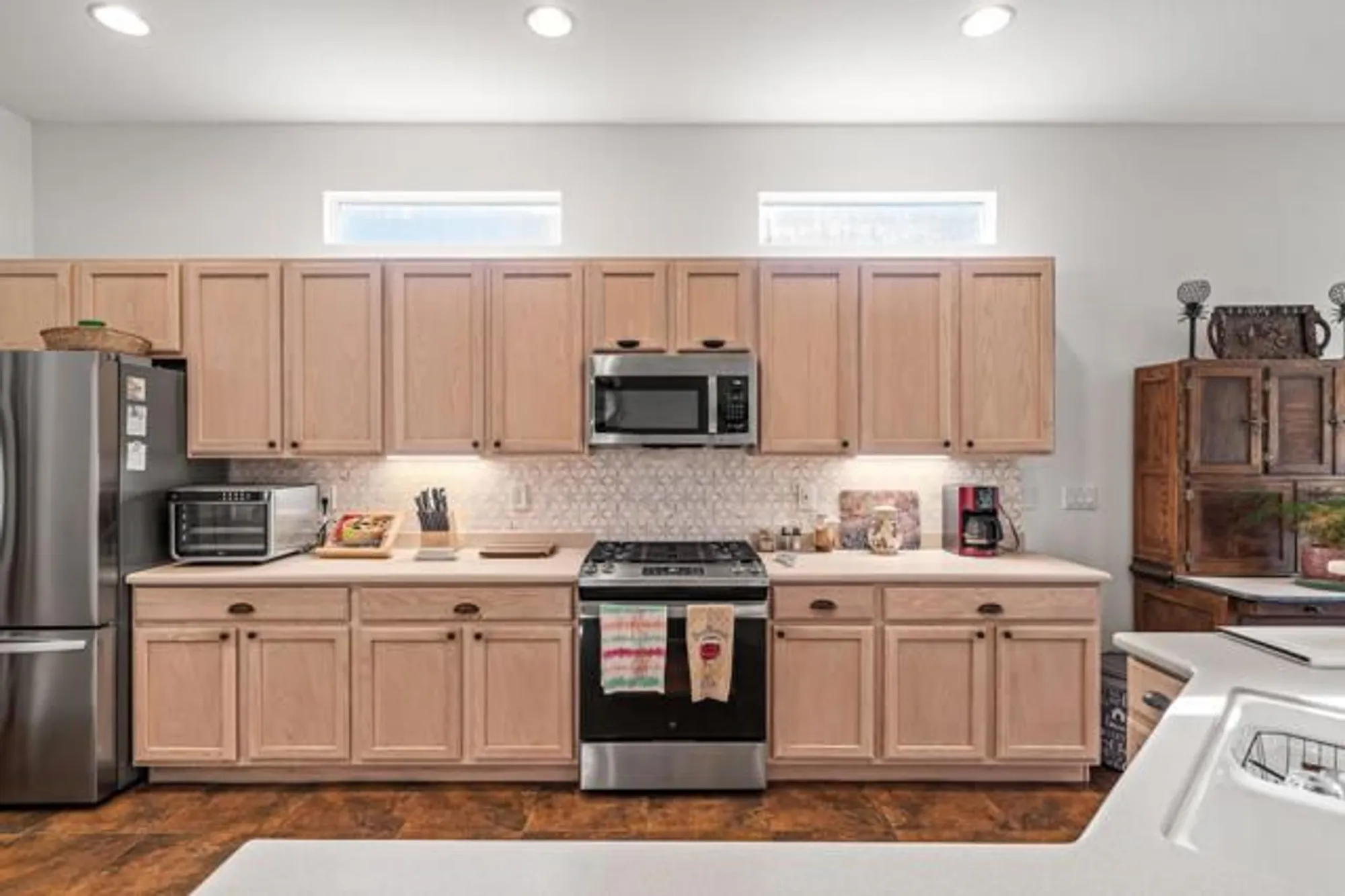 Property Slideshow image 19 of 56 | 44129 royal troon dr, Indio, CA, 92201