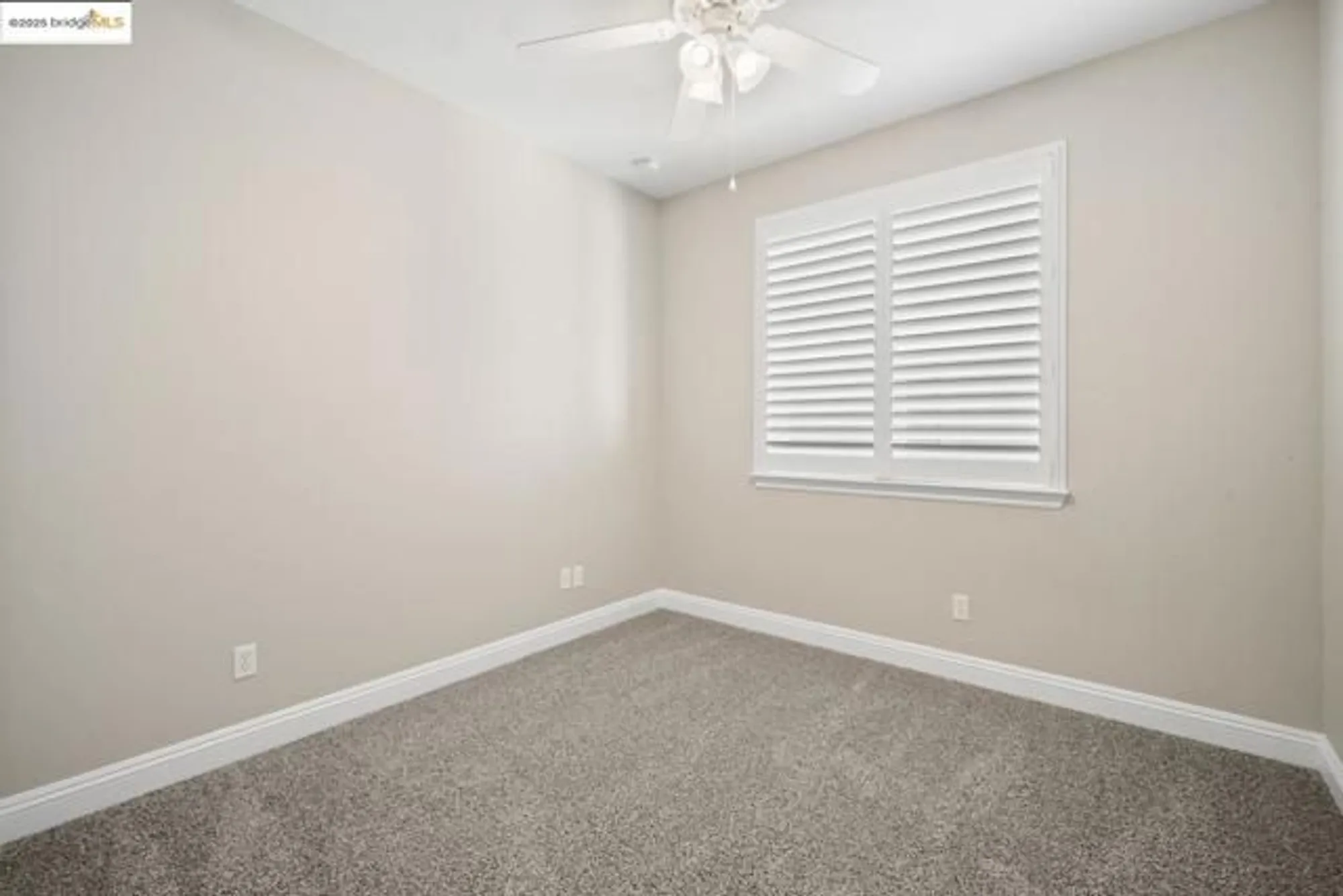Property Slideshow image 22 of 32 | 131 montilla cir, Sacramento, CA, 95835
