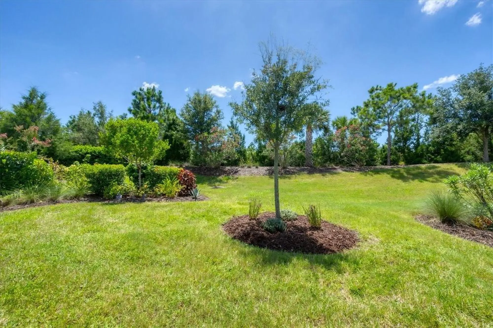 Property Slideshow image 36 of 73 | 17546 northwood pl, Bradenton, FL, 34202