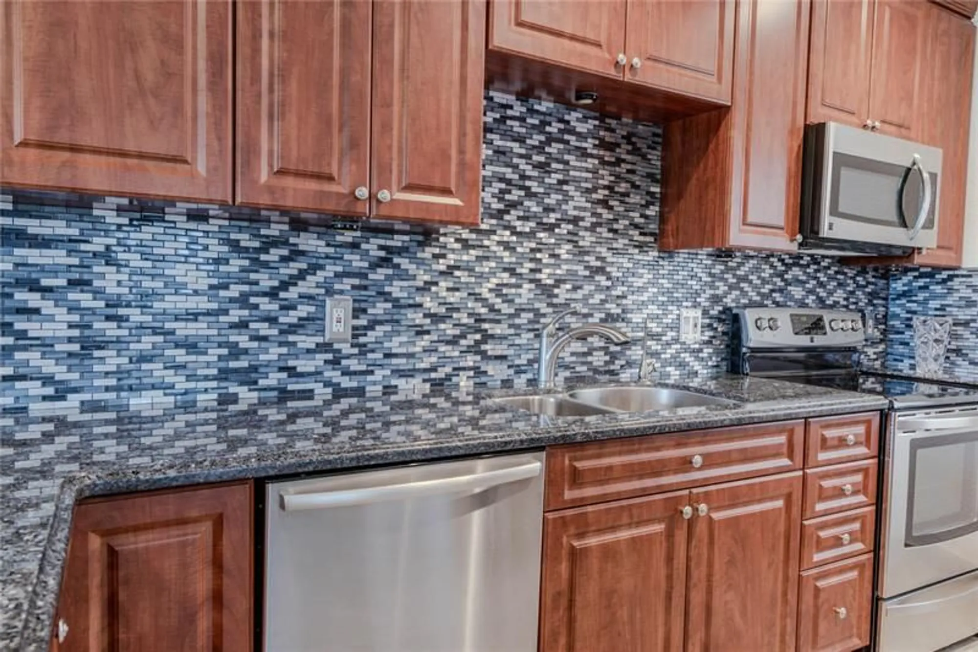 Property Slideshow image 45 of 67 | 7855 nw 5th ct 201, Margate, FL, 33063