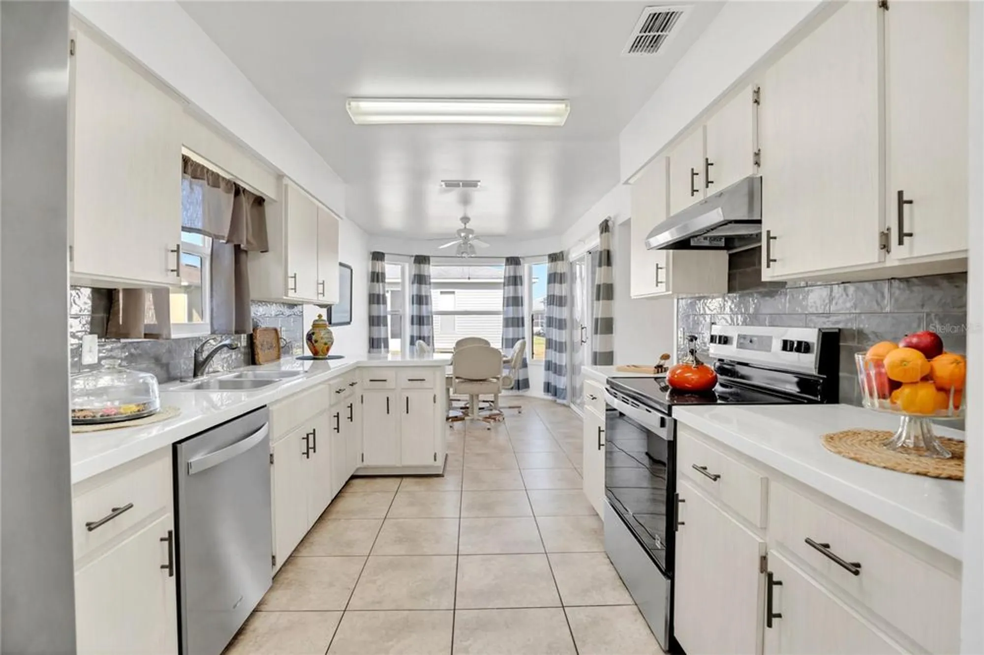 Property Slideshow image 9 of 45 | 131 willow brook dr, Leesburg, FL, 34748