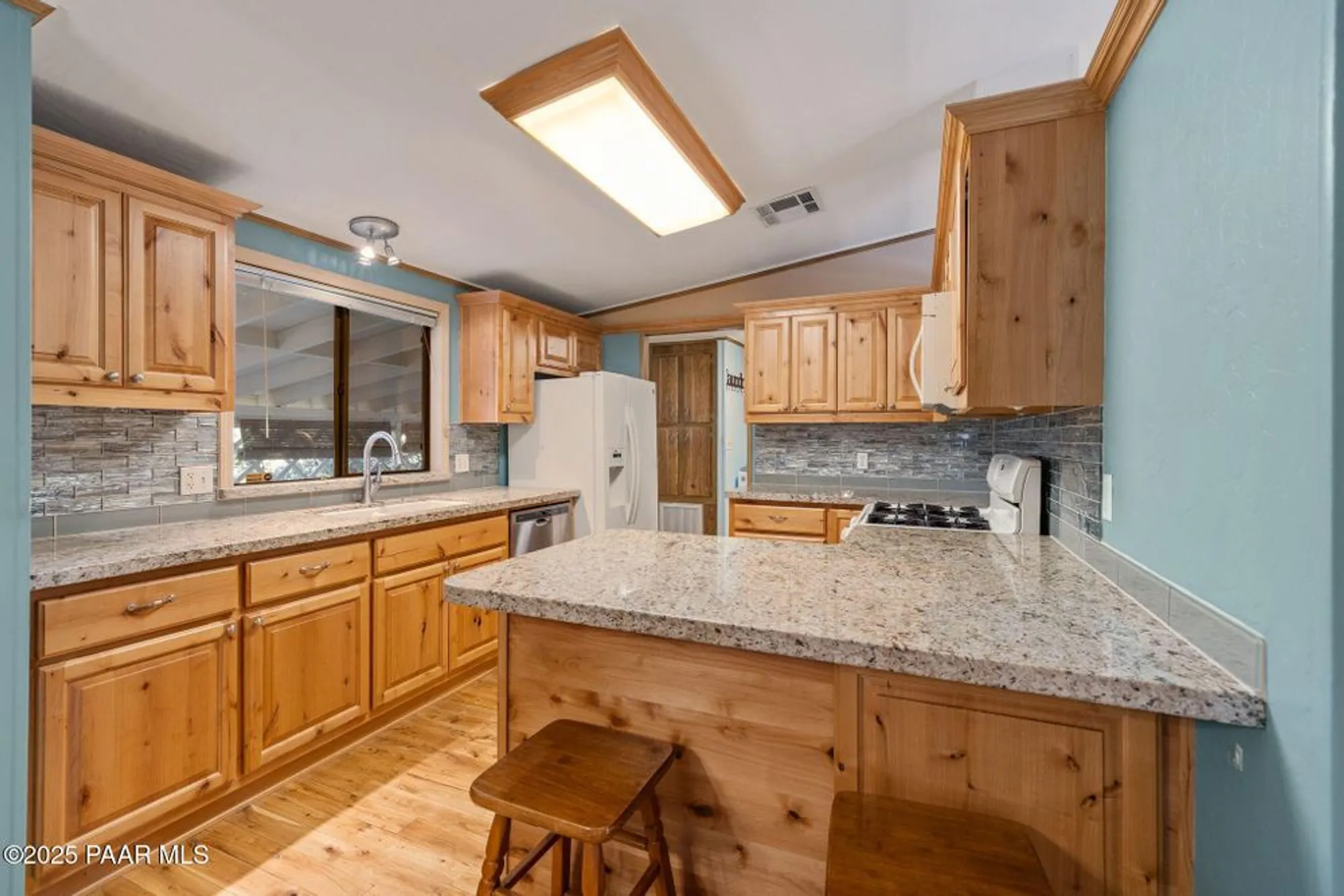 Property Slideshow image 8 of 20 | 2271 prescott canyon cir, Prescott, AZ, 86301