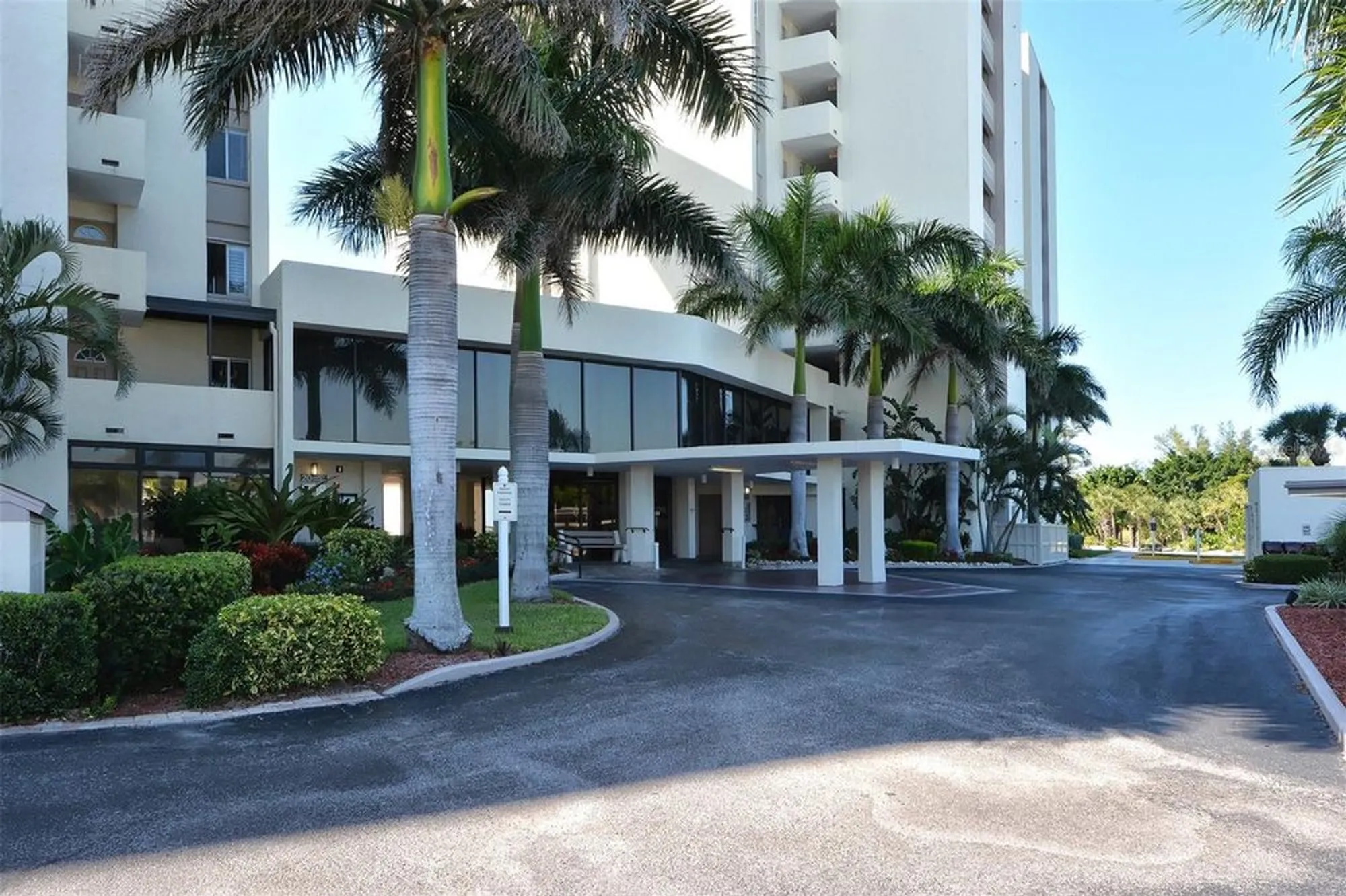 Property Slideshow image 70 of 91 | 225 hourglass way apt 103, Sarasota, FL, 34242