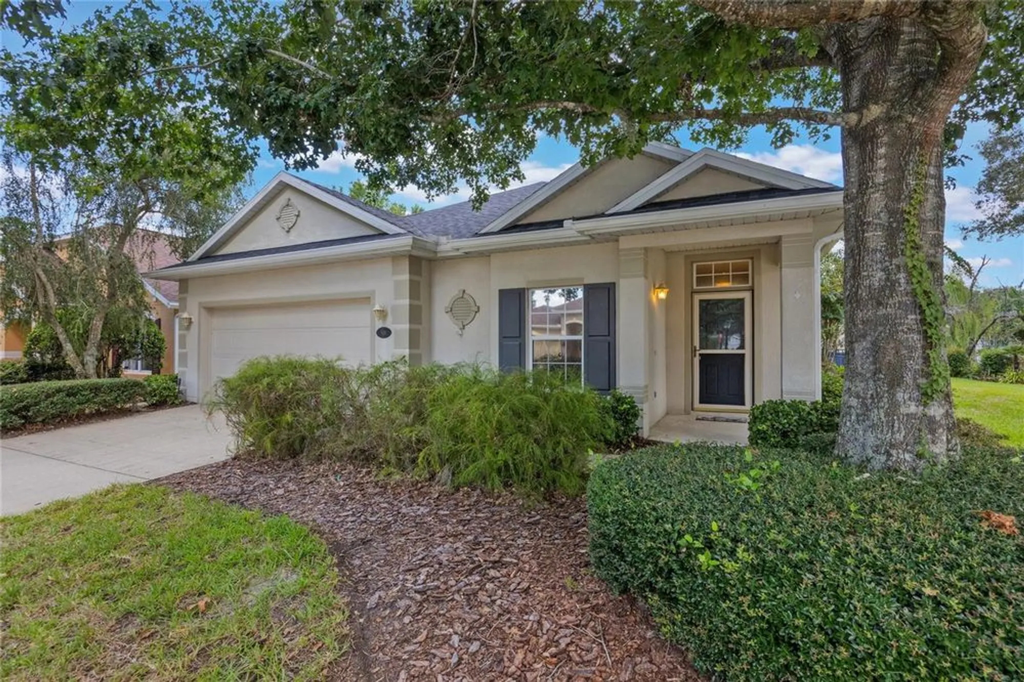 Property Slideshow image 1 of 24 | 100 wethersfield ct, Deland, FL, 32724