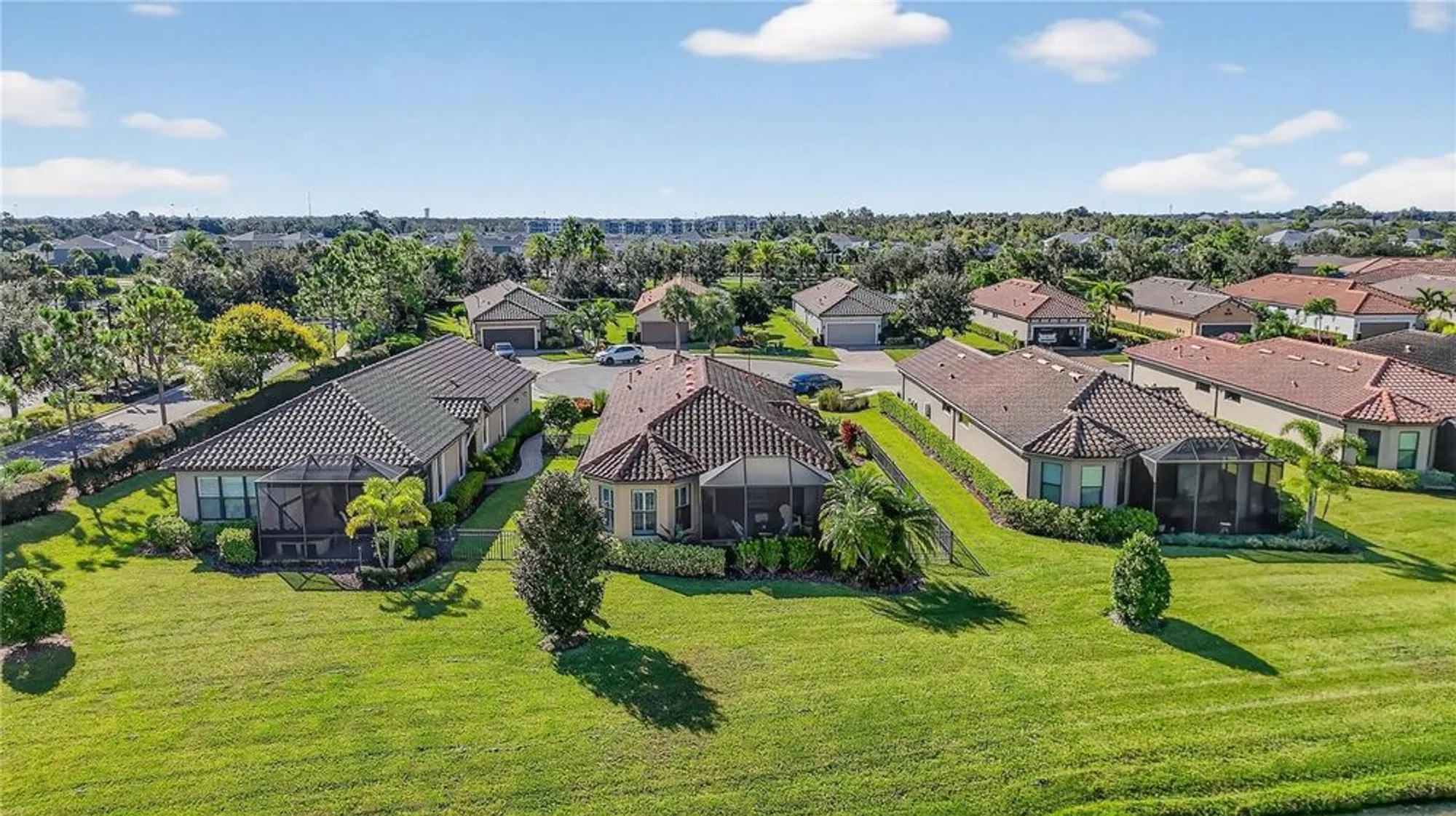 Property Slideshow image 7 of 58 | 4828 heinman cv, Palmetto, FL, 34221