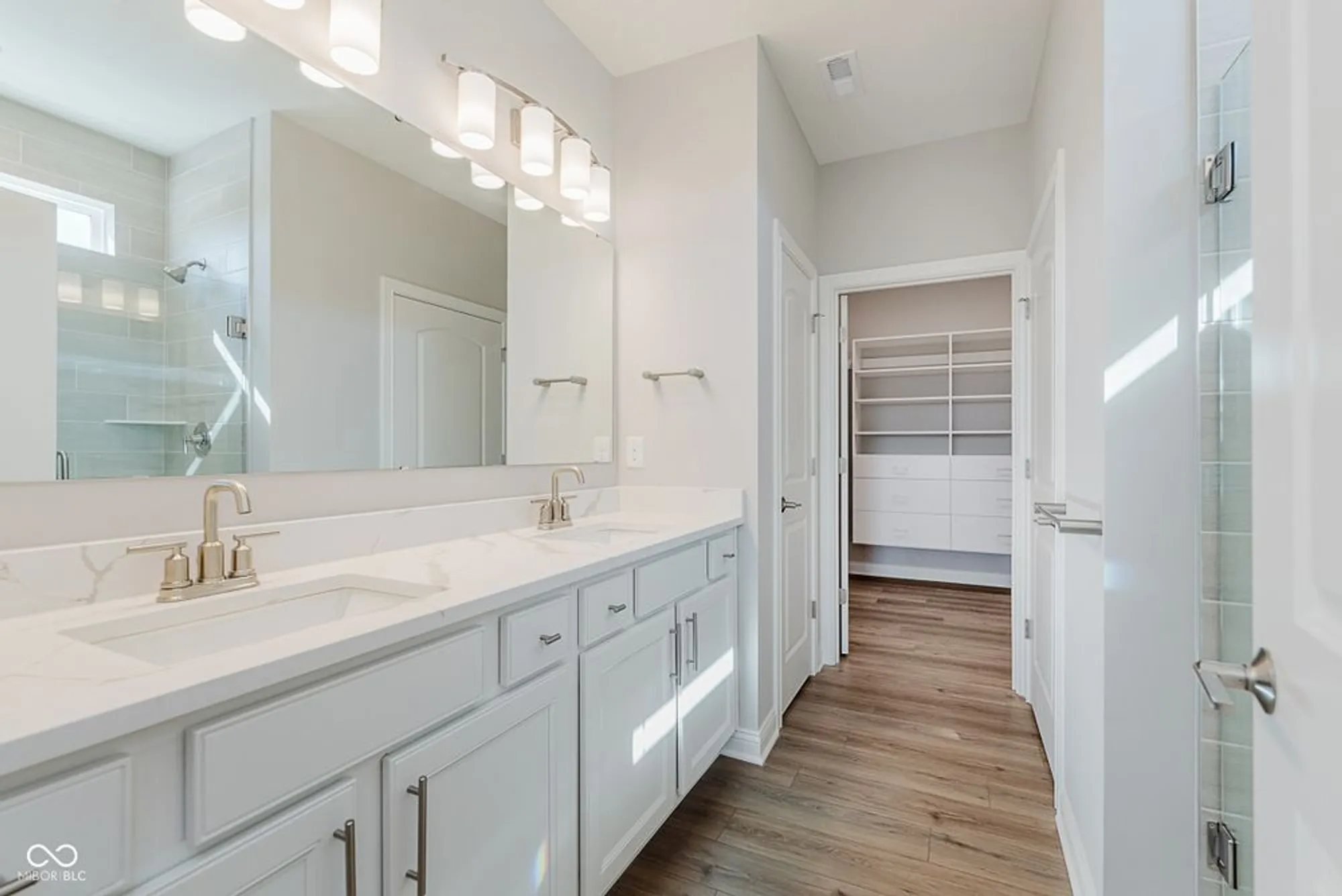 Property Slideshow image 15 of 33 | 774 daisy st, Greenwood, IN, 46143