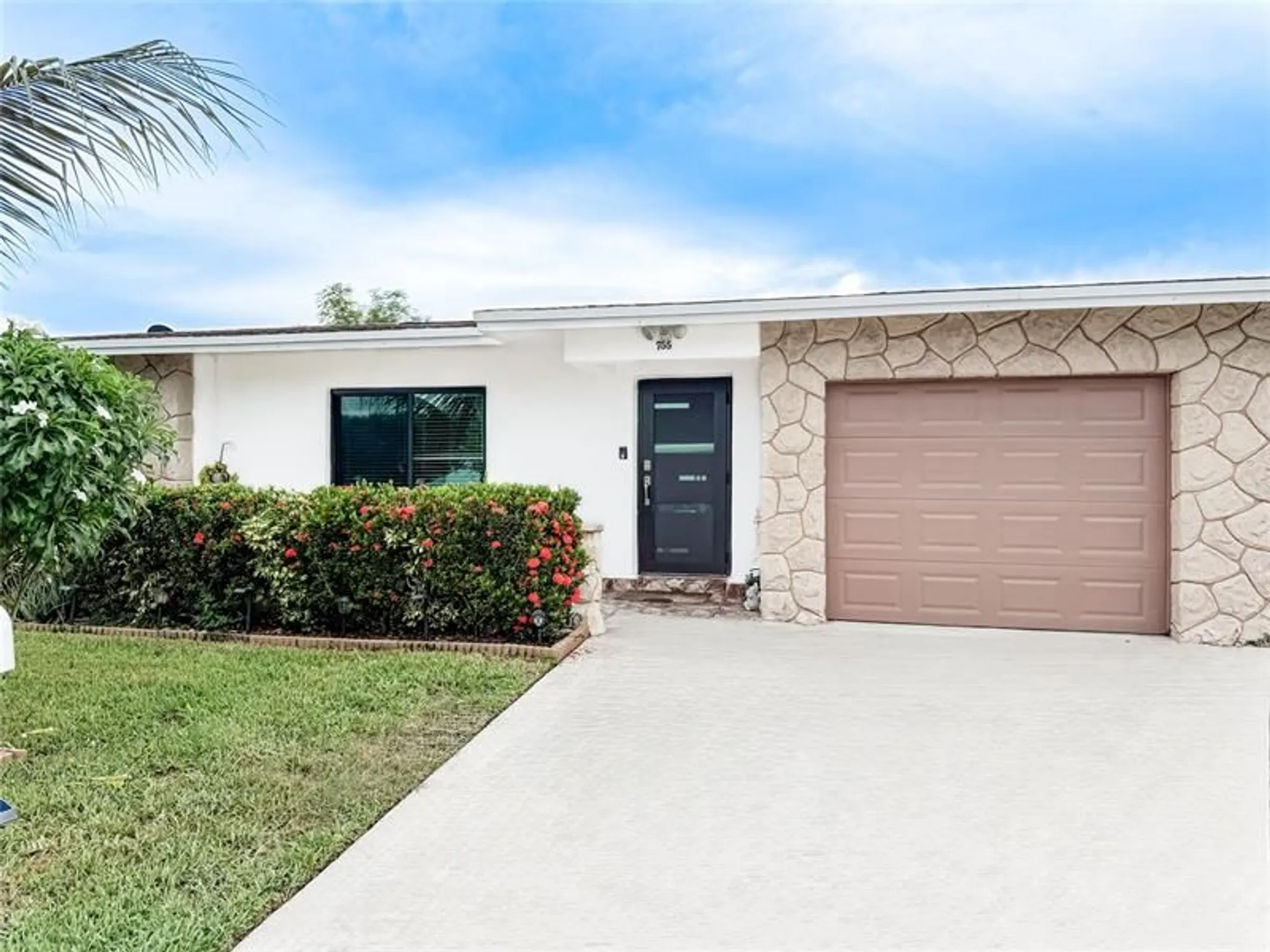 Property Slideshow image 24 of 41 | 755 nw 74th way, Margate, FL, 33063