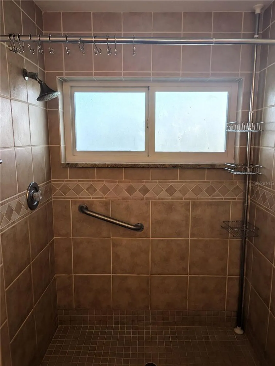 Property Slideshow image 10 of 47 | 9154 42nd ln n # 5, Pinellas Park, FL, 33782