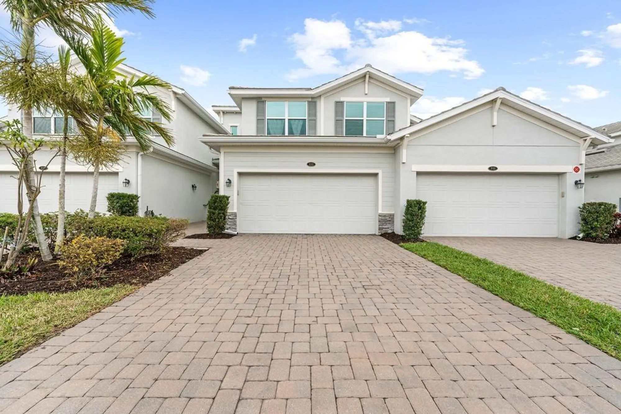Property Slideshow image 1 of 41 | 933 tidewater shores loop # 722, Bradenton, FL, 34208