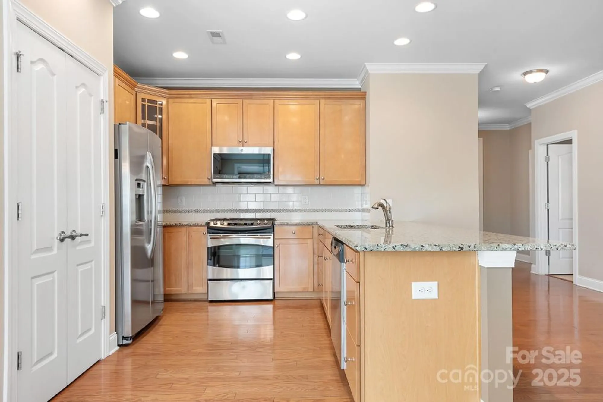 Property Slideshow image 14 of 41 | 18119 coulter pkwy, Cornelius, NC, 28031