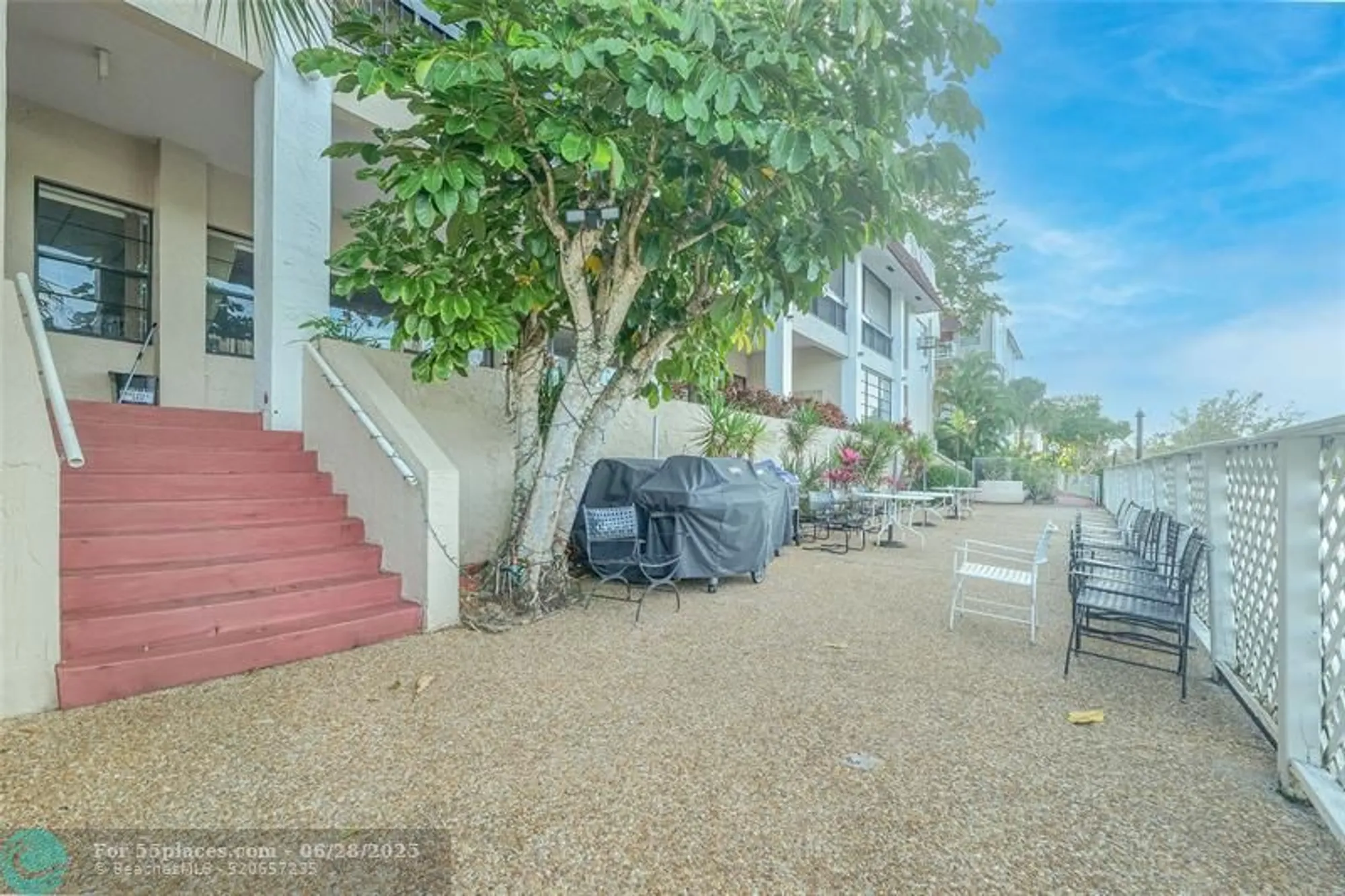 Property Slideshow image 48 of 57 | 3531 inverrary dr apt 407, Lauderhill, FL, 33319