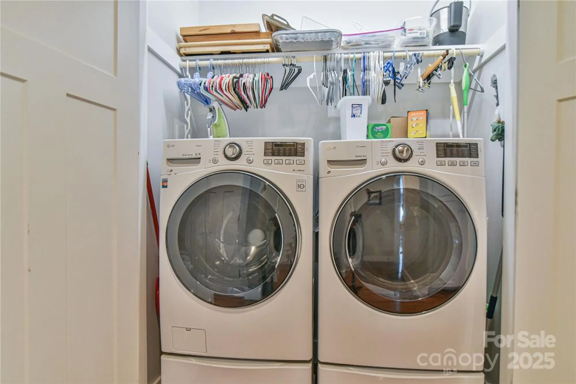 Property Slideshow image 23 of 32 | 34 waterbury ct, Hendersonville, NC, 28791