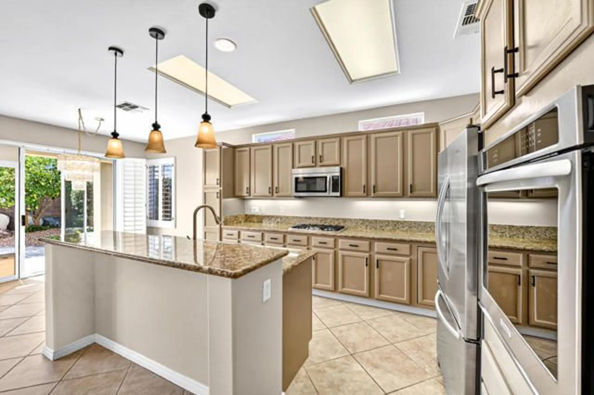 Property Slideshow image 12 of 50 | 78675 iron bark dr, Palm Desert, CA, 92211