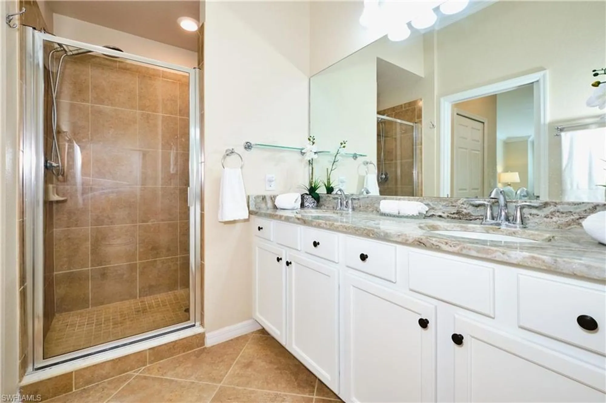 Property Slideshow image 24 of 50 | 28051 bridgetown ct unit 5725, Bonita Springs, FL, 34135
