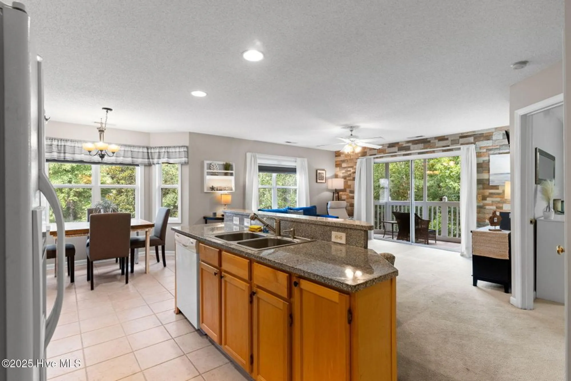 Property Slideshow image 6 of 90 | 3030 marsh winds cir 1005, Southport, NC, 28461