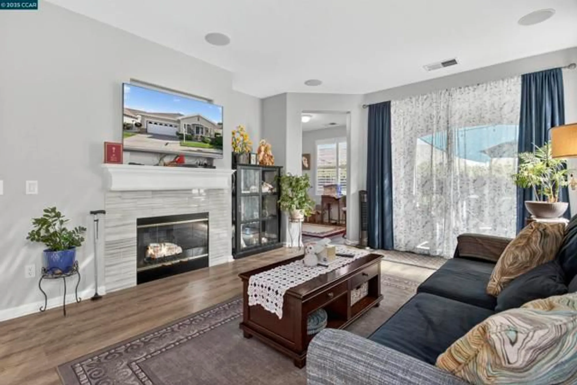 Property Slideshow image 11 of 31 | 281 black amber way, Brentwood, CA, 94513