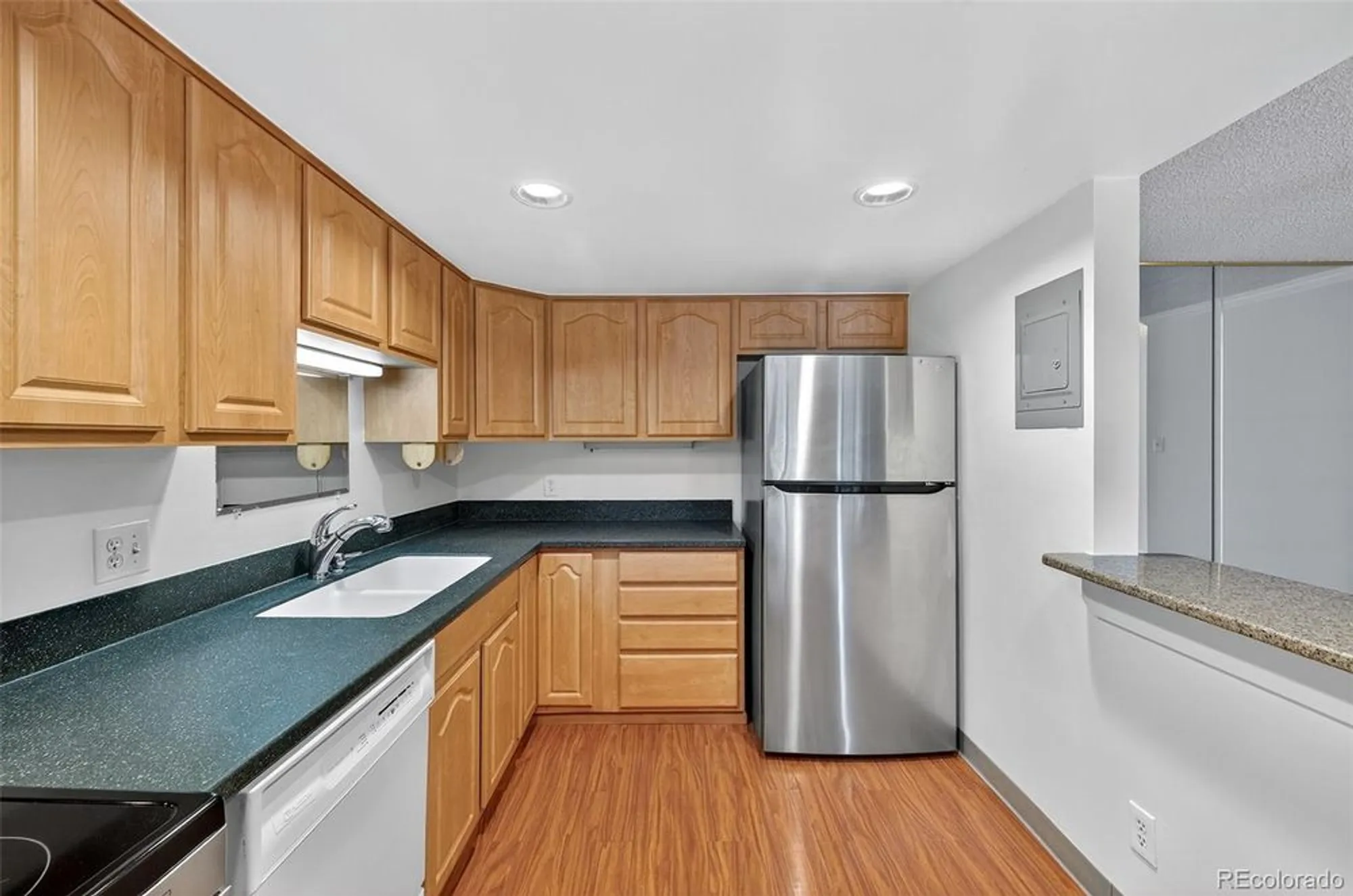Property Slideshow image 10 of 41 | 13691 e marina dr 412, Aurora, CO, 80014
