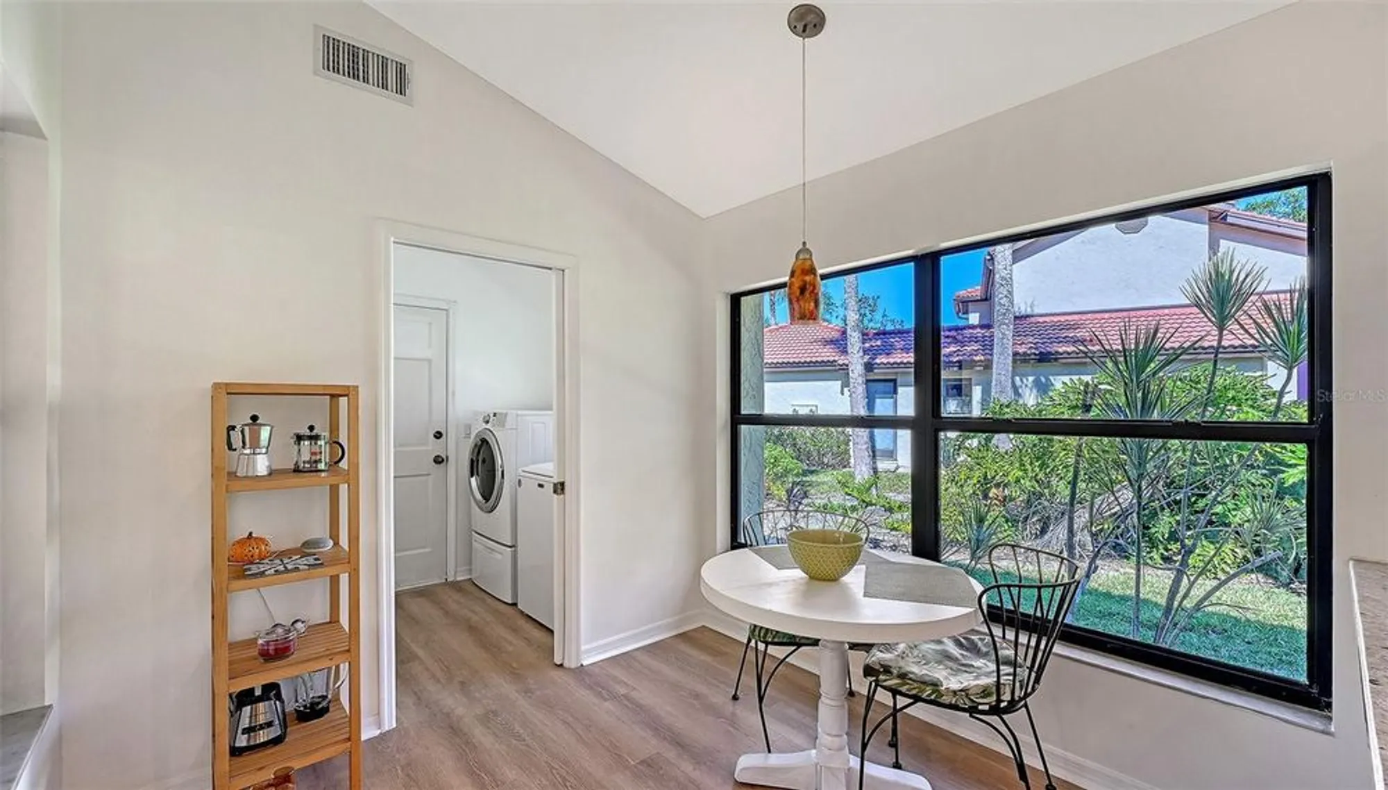 Property Slideshow image 22 of 49 | 7360 oak moss dr # 4, Sarasota, FL, 34241