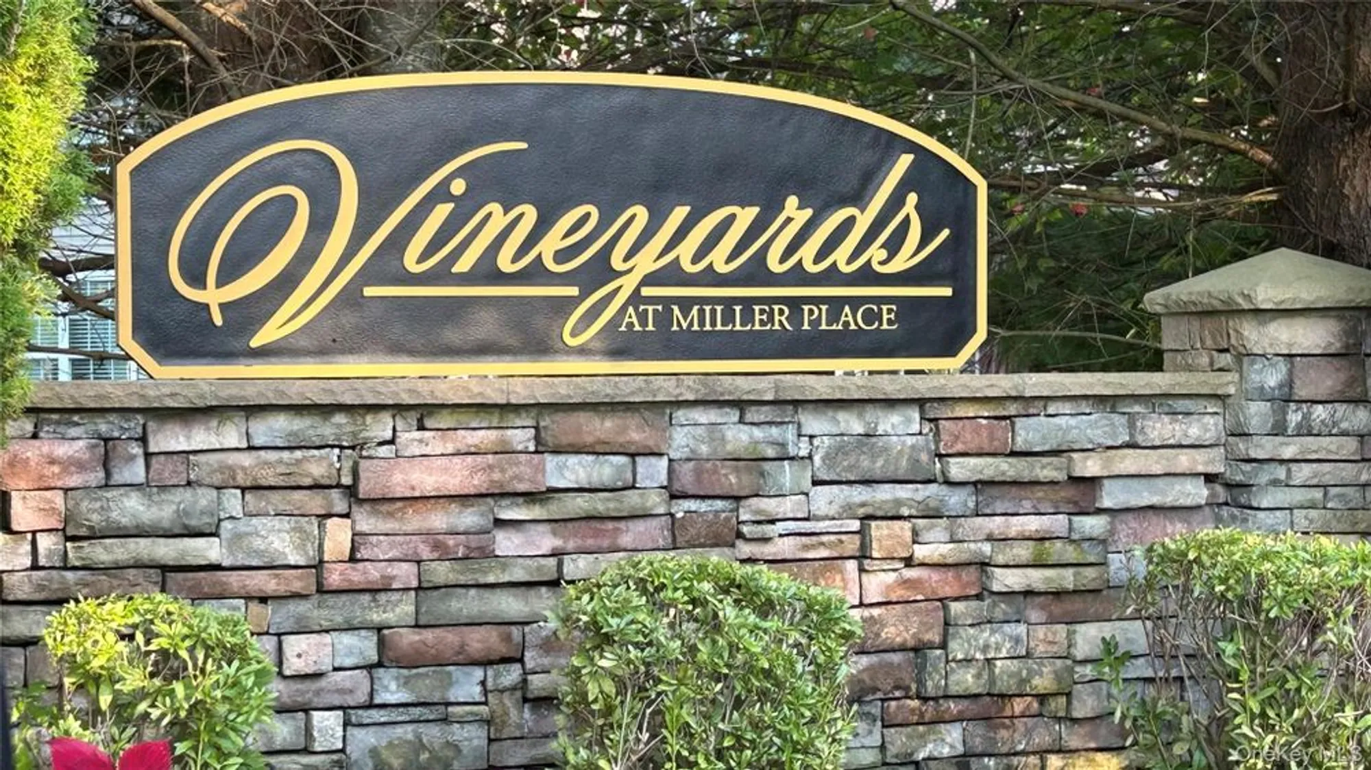 Property Slideshow image 1 of 27 | 37 halley ln, Miller Place, NY, 11764