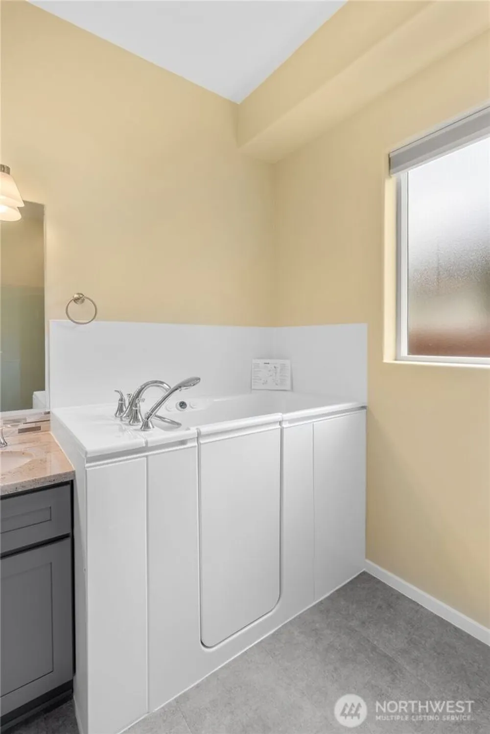 Property Slideshow image 21 of 40 | 4420 vashon dr, Lacey, WA, 98516