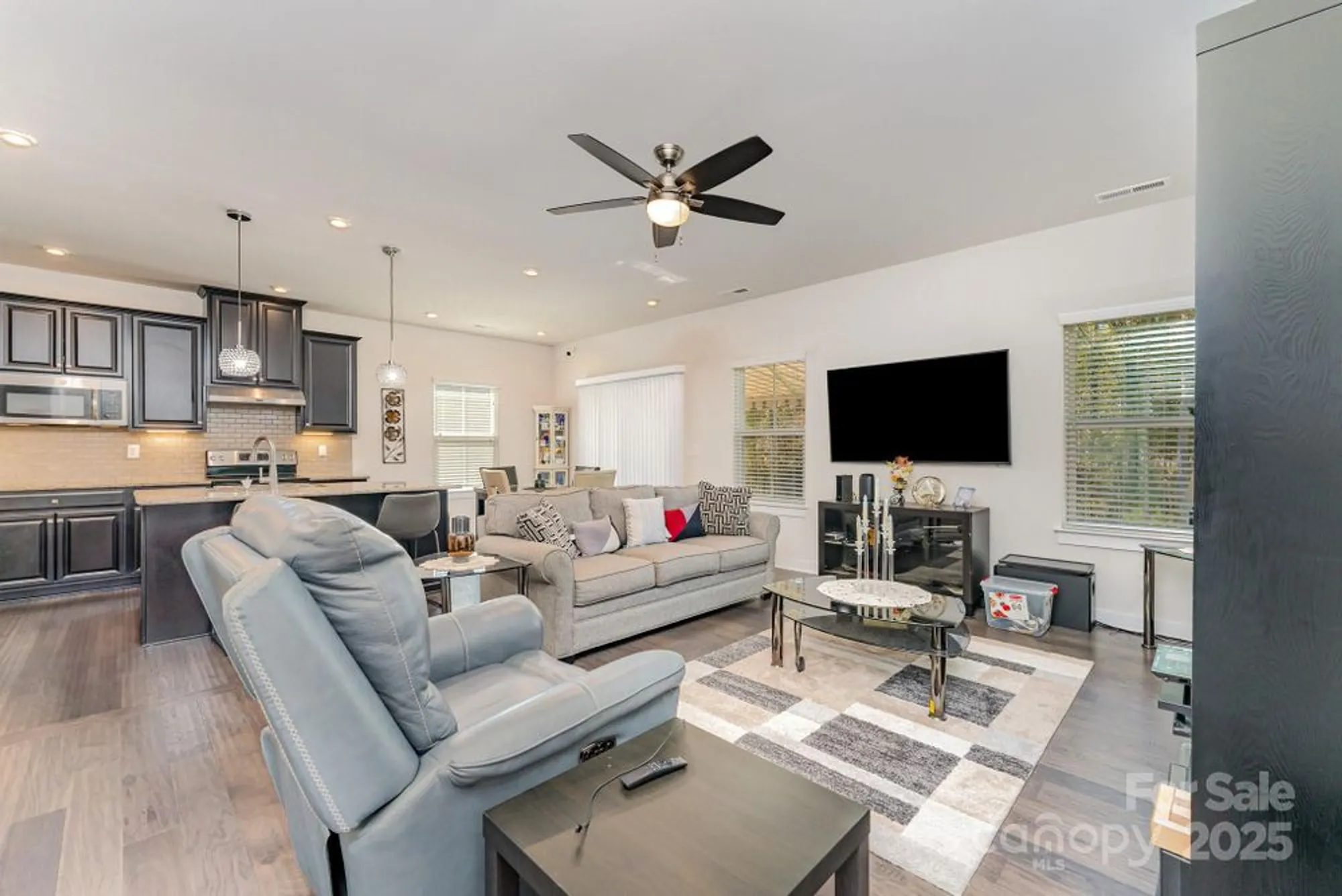 Property Slideshow image 6 of 24 | 10356 black locust ln, Charlotte, NC, 28215