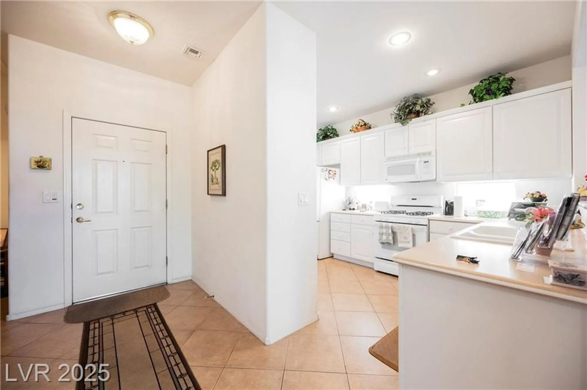 Property Slideshow image 11 of 93 | 1956 high mesa dr, Henderson, NV, 89012