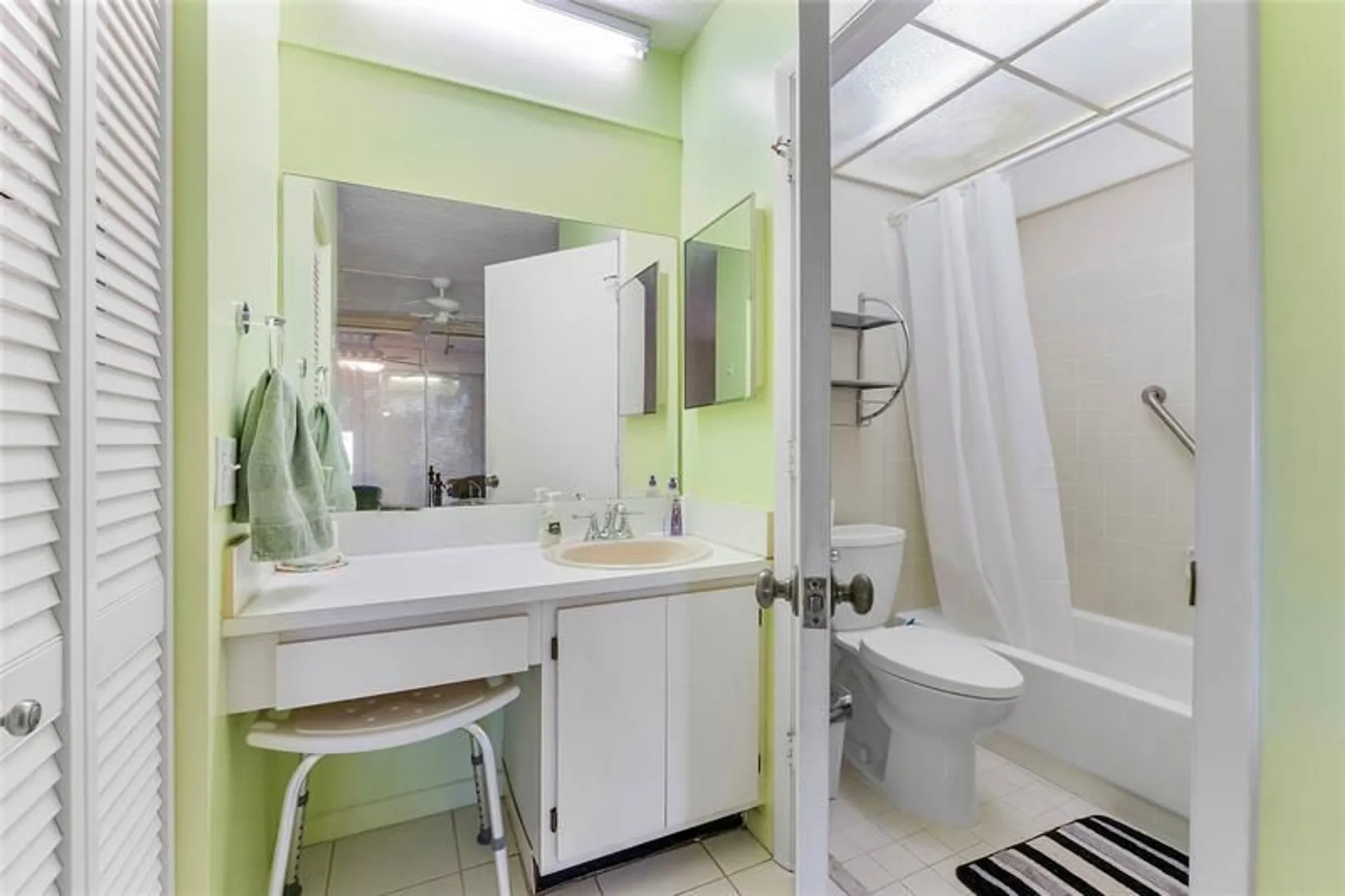 Property Slideshow image 22 of 50 | 6890 royal palm blvd 102h, Margate, FL, 33063