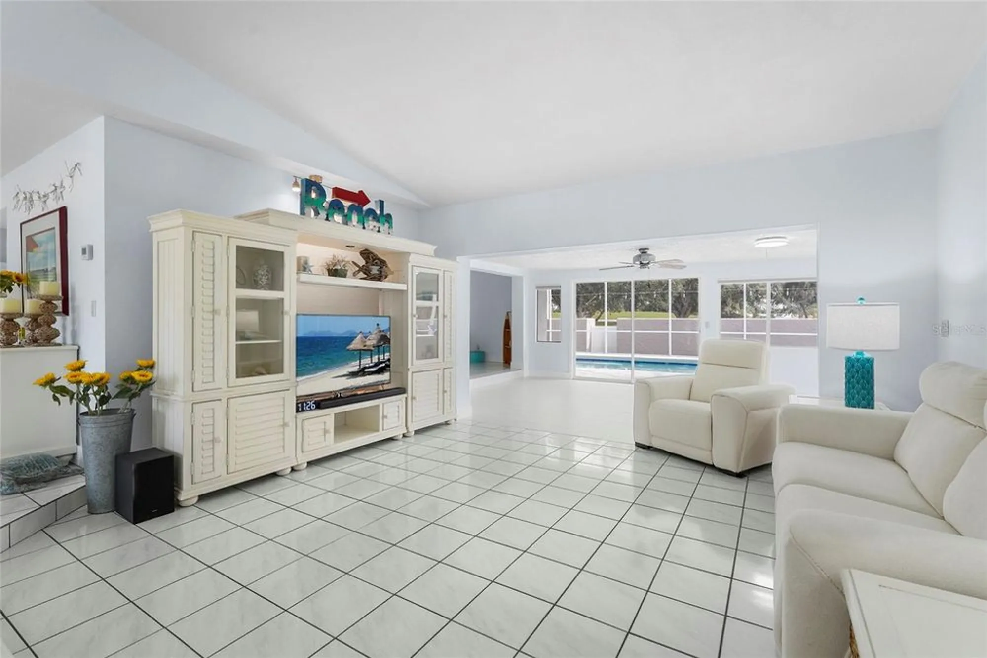 Property Slideshow image 6 of 57 | 5720 timber lake cir, Sarasota, FL, 34243