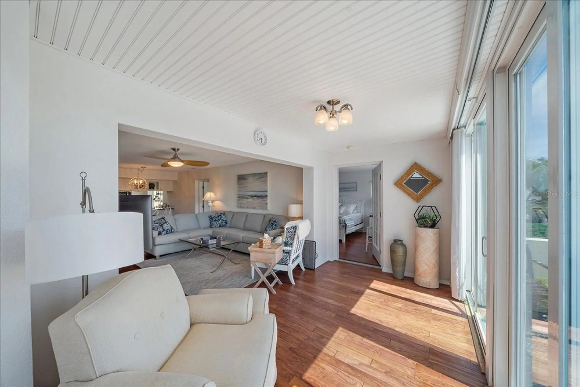 Property Slideshow image 17 of 76 | 425 cerromar ter 359, Venice, FL, 34293