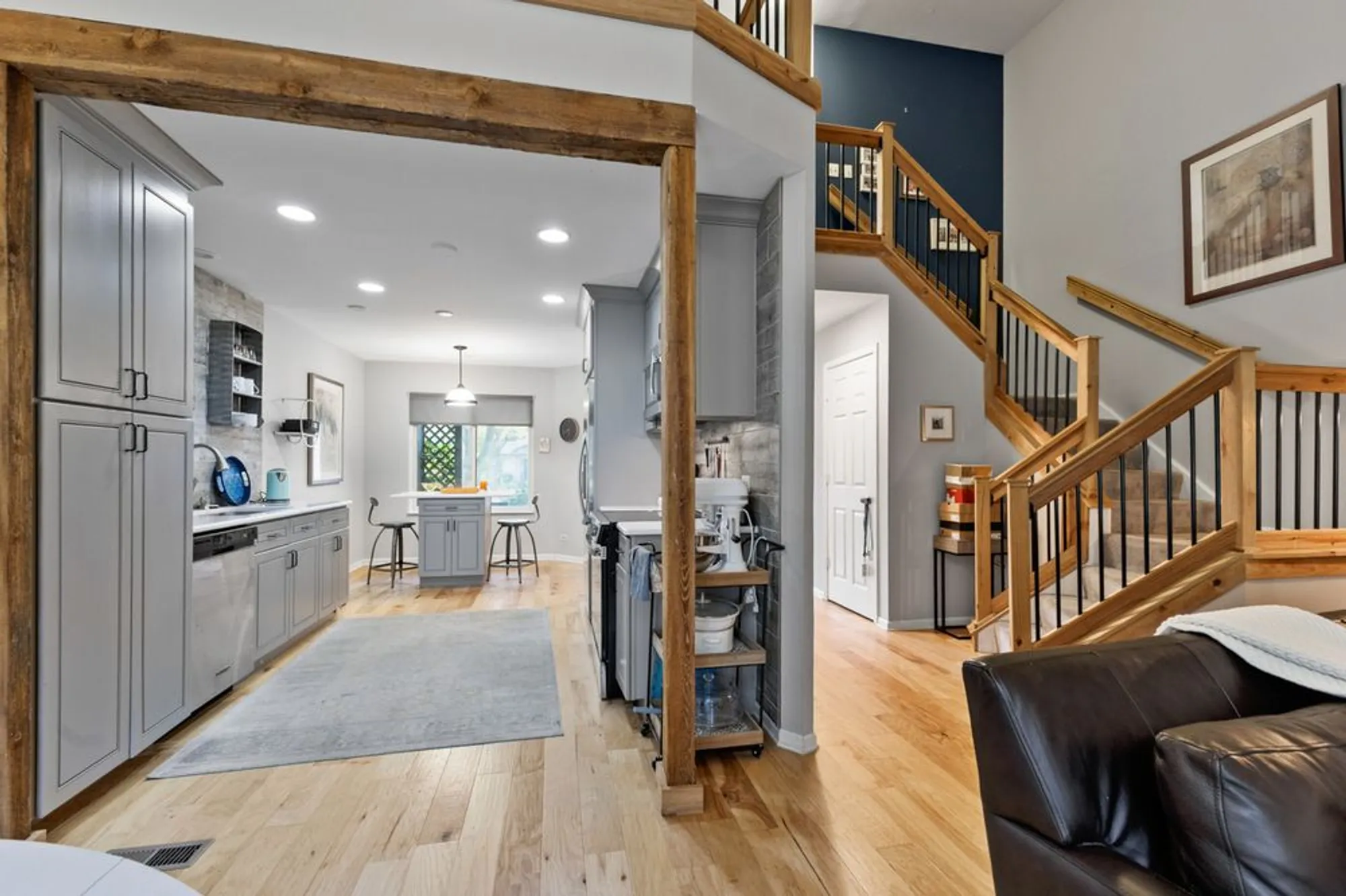 Property Slideshow image 4 of 26 | 748 shoreline rd, Lake Barrington, IL, 60010