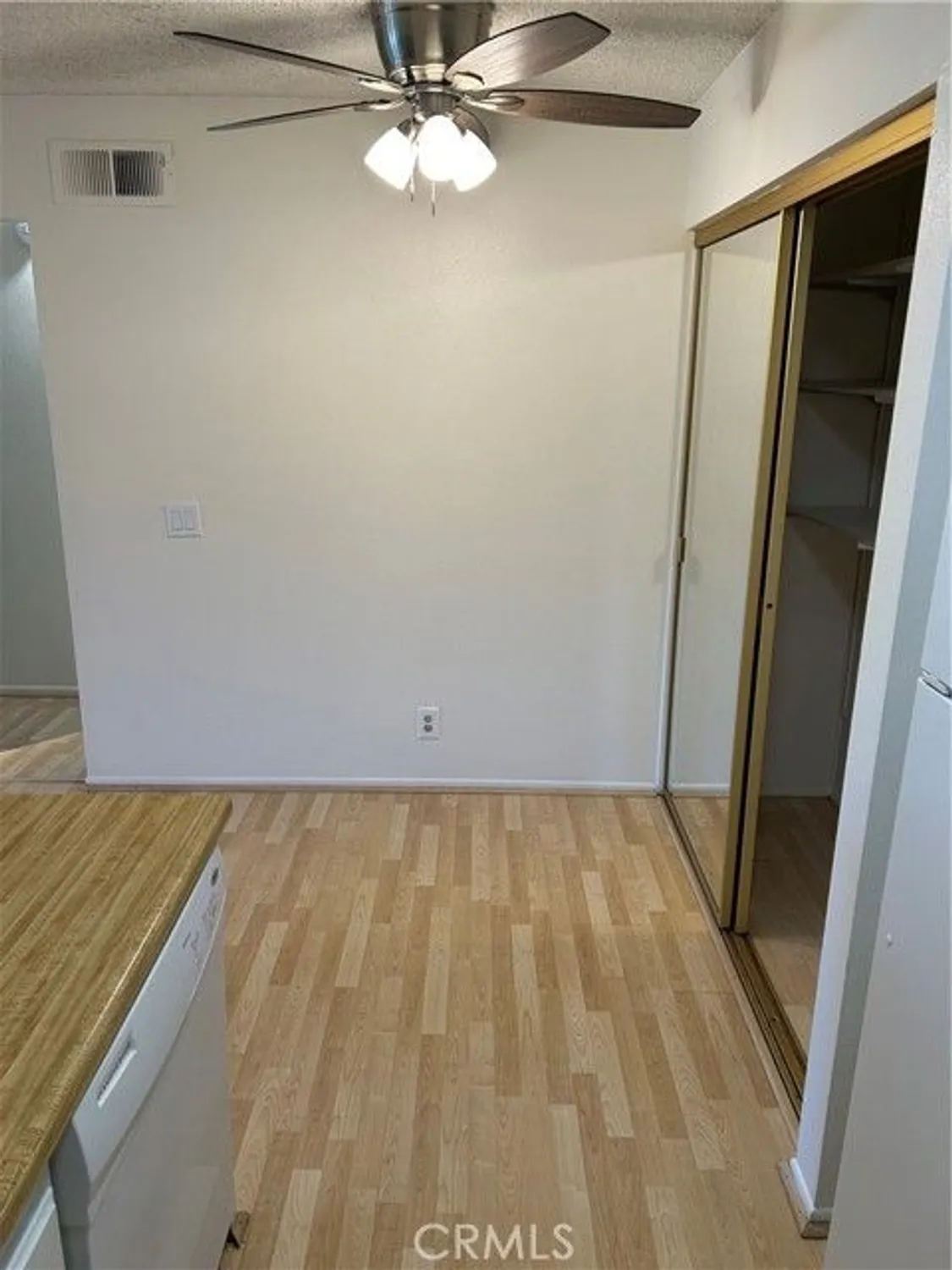 Property Slideshow image 11 of 47 | 18232 parkview ln 103, Huntington Beach, CA, 92648