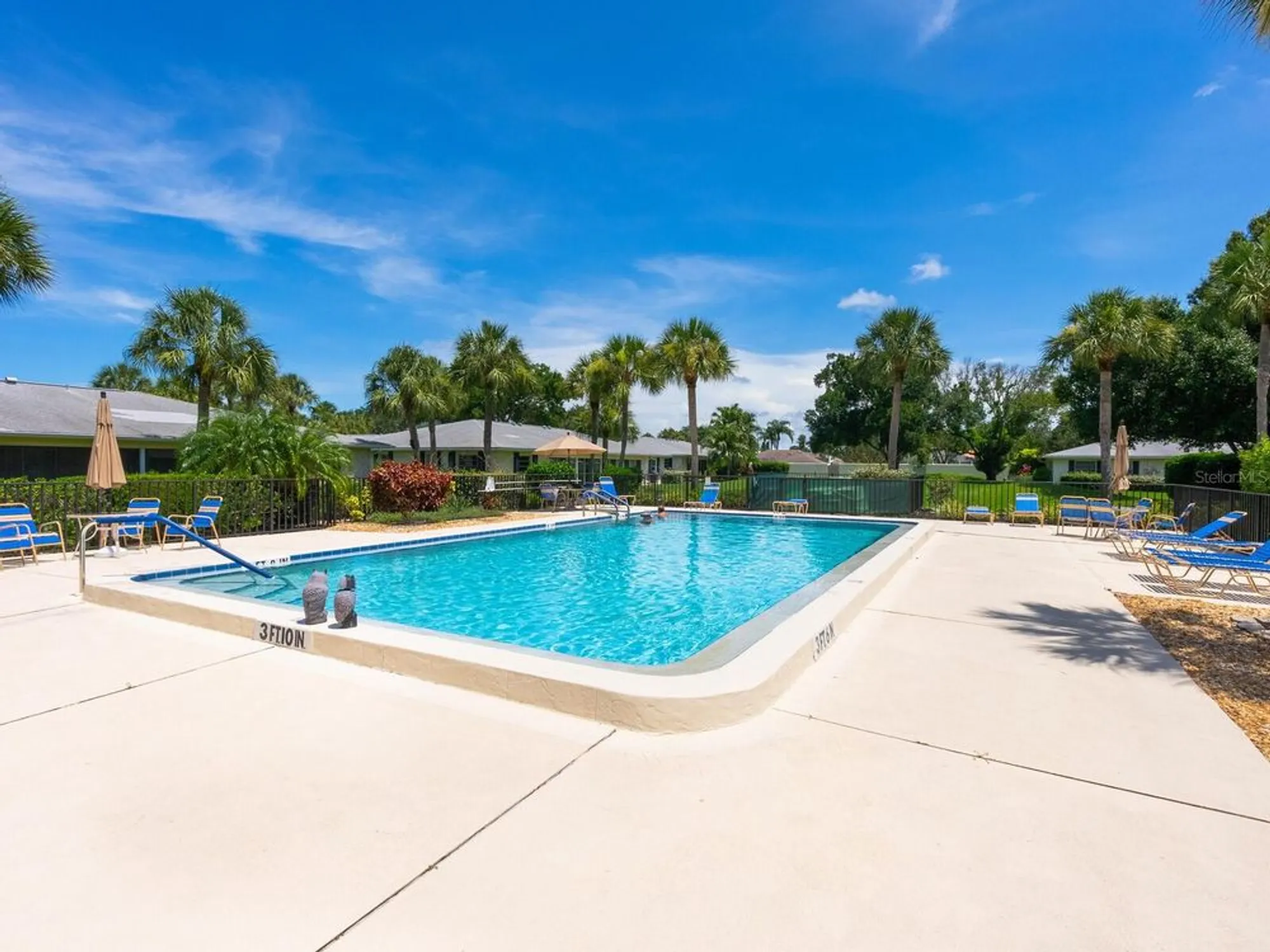 Property Slideshow image 45 of 73 | 6103 clubside dr # 6103, Sarasota, FL, 34243