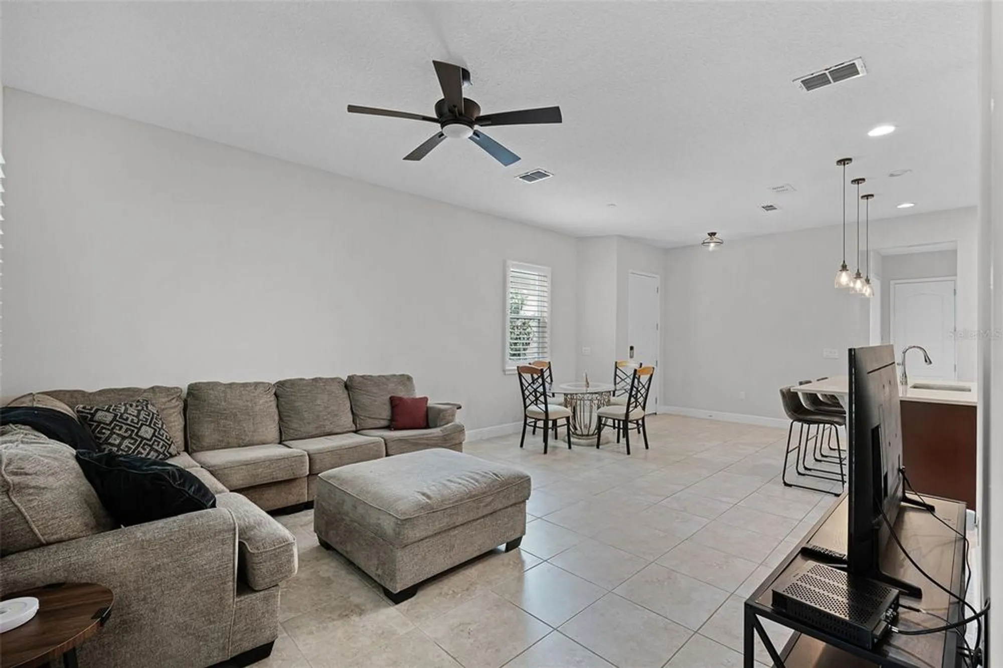 Property Slideshow image 8 of 40 | 2419 datura loop, Saint Cloud, FL, 34772