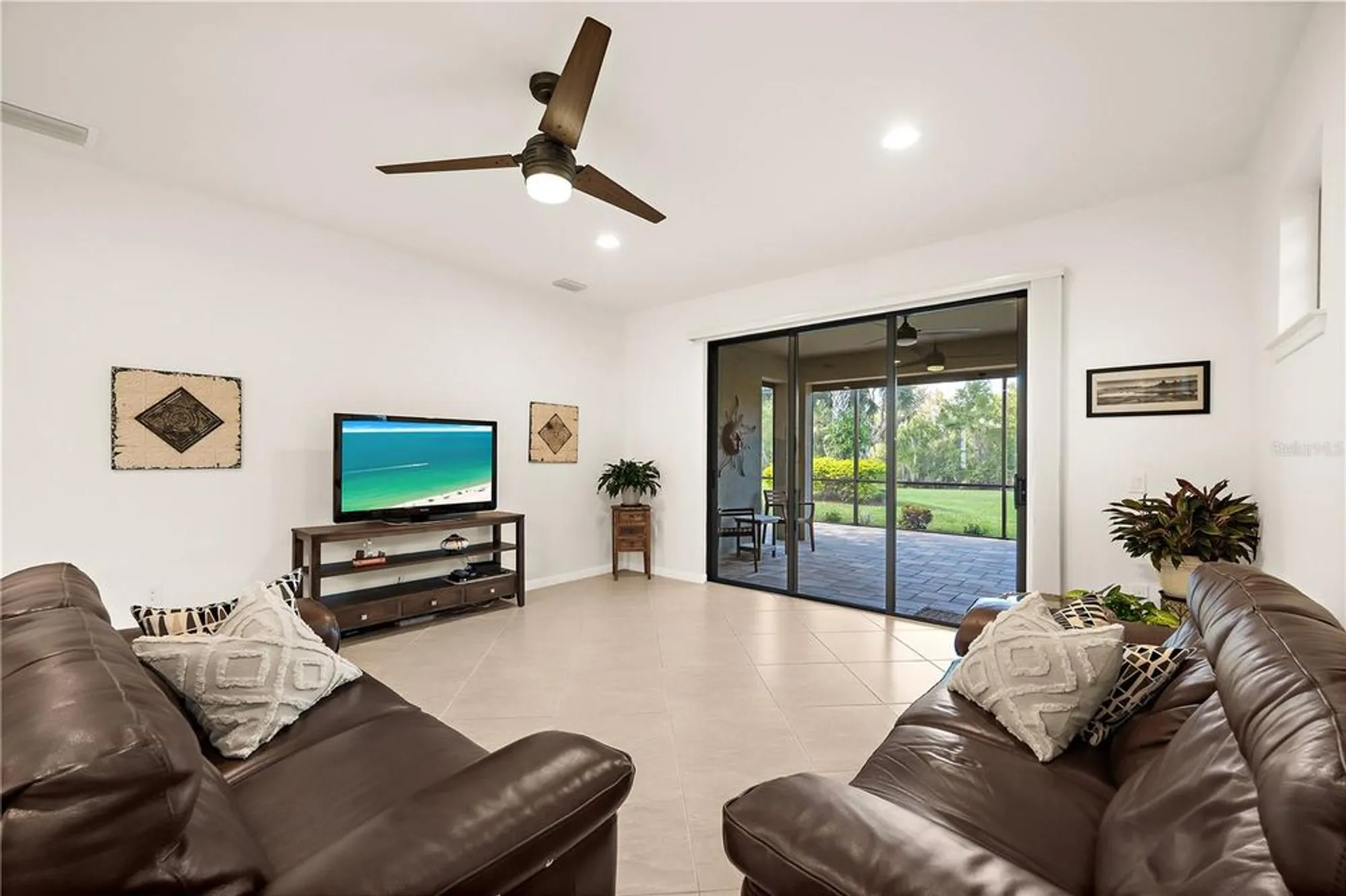 Property Slideshow image 19 of 94 | 6912 gosport cv, Bradenton, FL, 34202