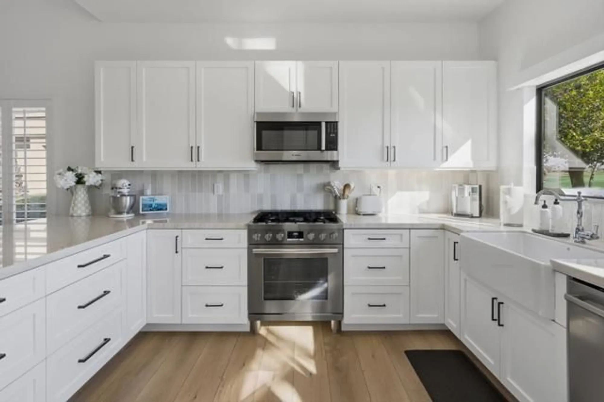 Property Slideshow image 9 of 35 | 54860 oak tree a32, La Quinta, CA, 92253