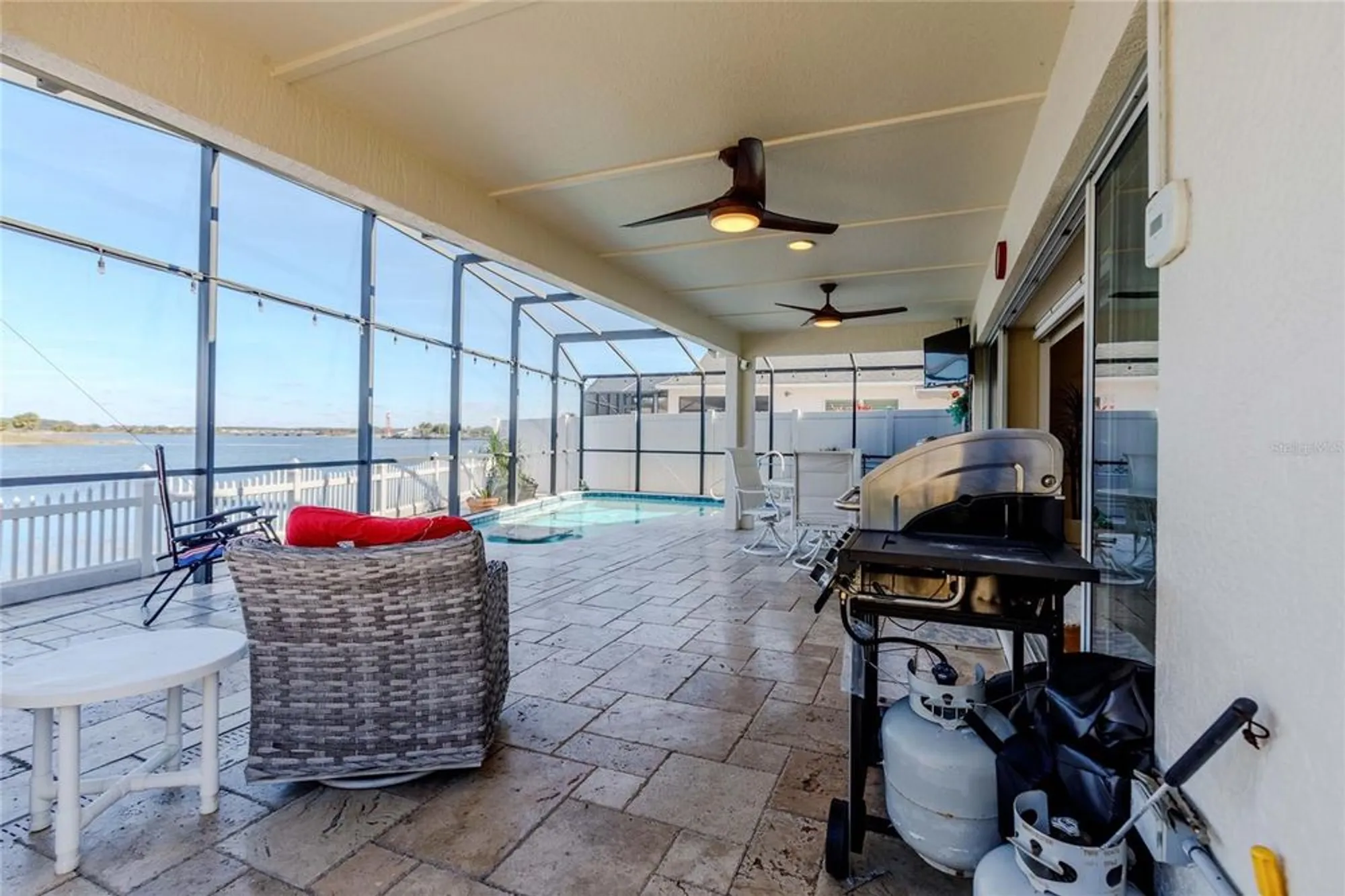 Property Slideshow image 21 of 86 | 1181 edgewater ln, The Villages, FL, 32162