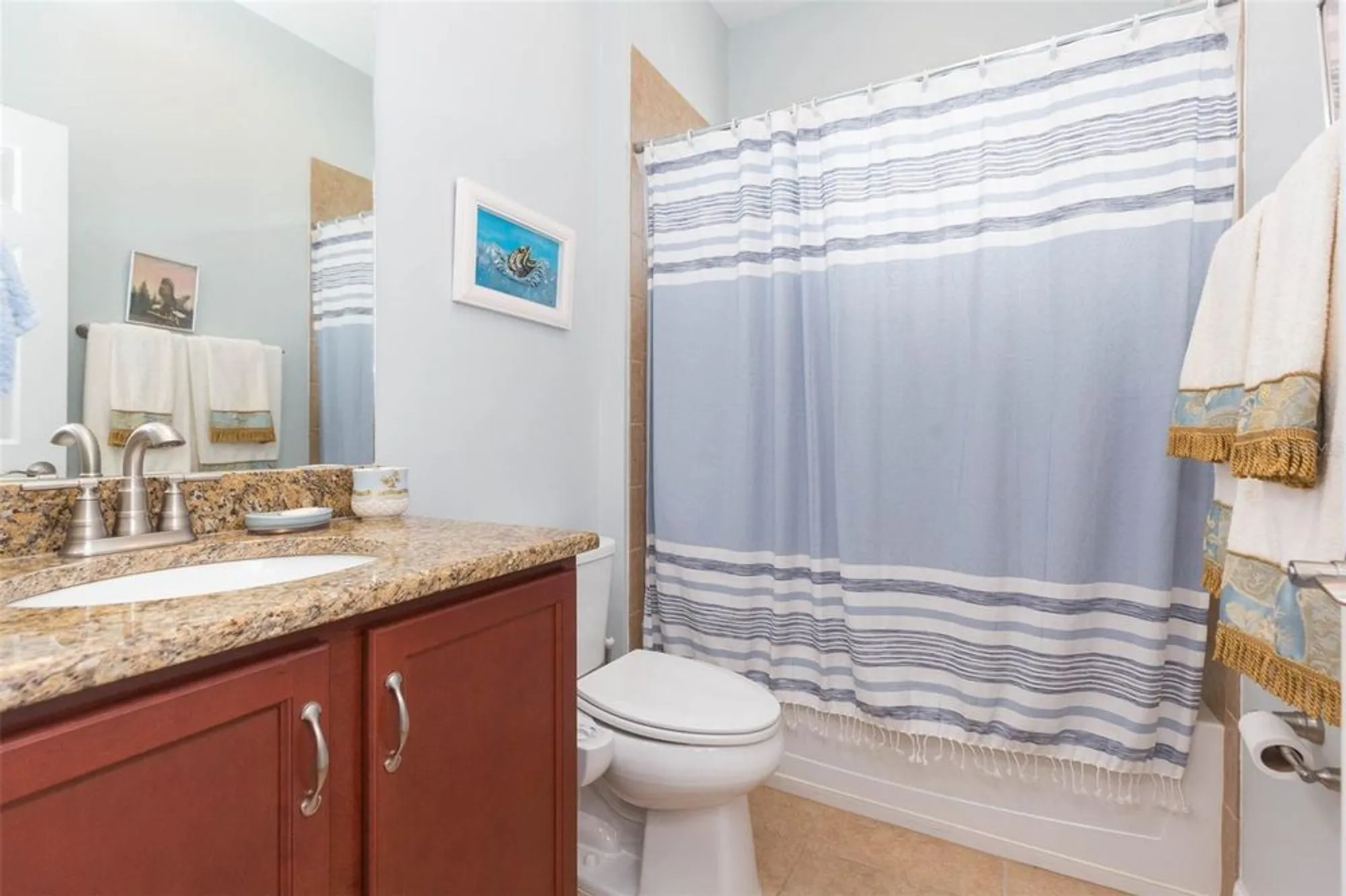 Property Slideshow image 19 of 57 | 712 chipper dr, Sun City Center, FL, 33573